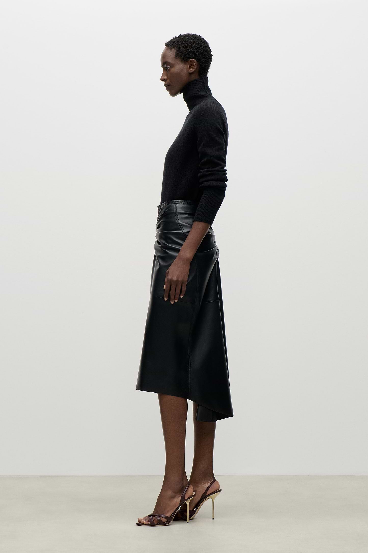 Leather Bela Skirt In Black