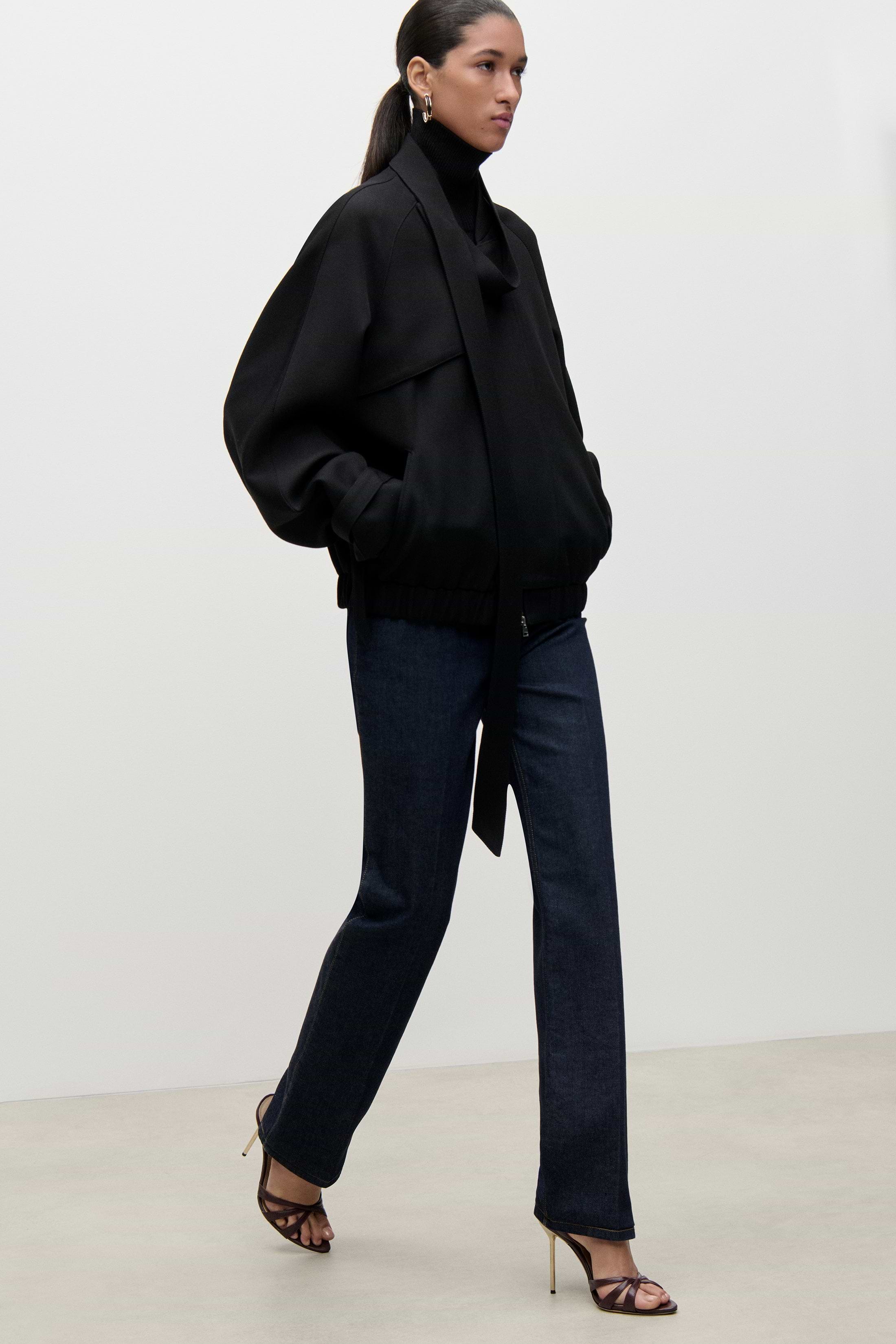 Ayla Bomber Jacket In Black