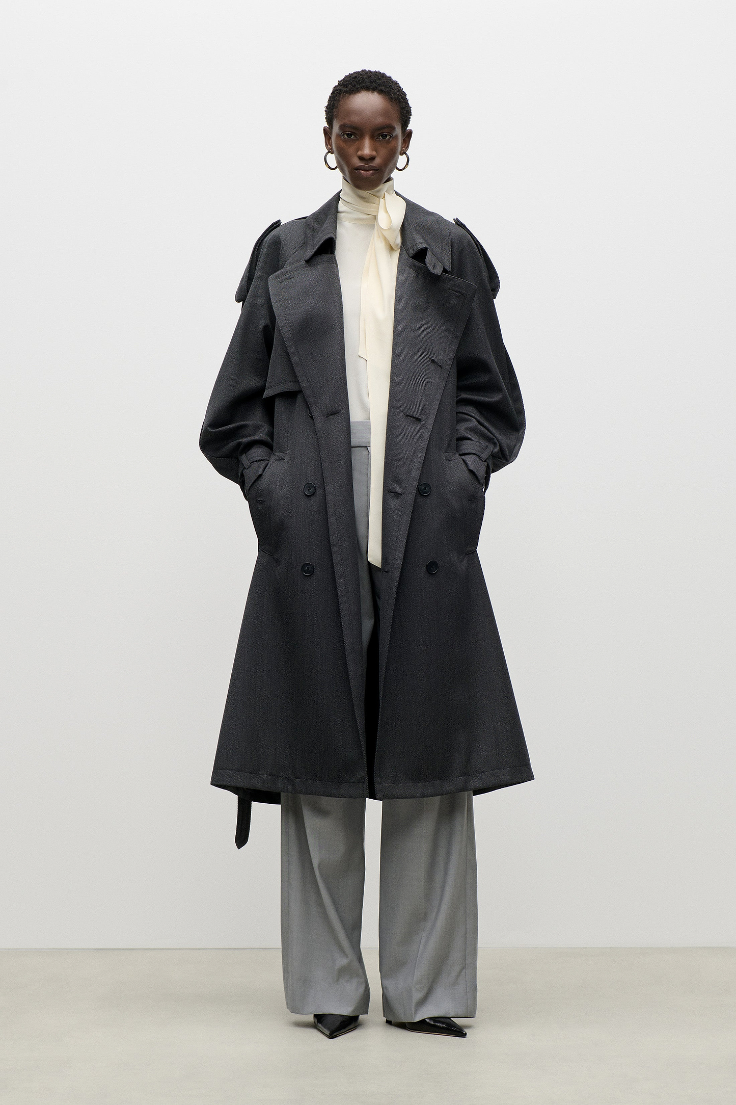 Esmee Trench Coat In Dark Grey