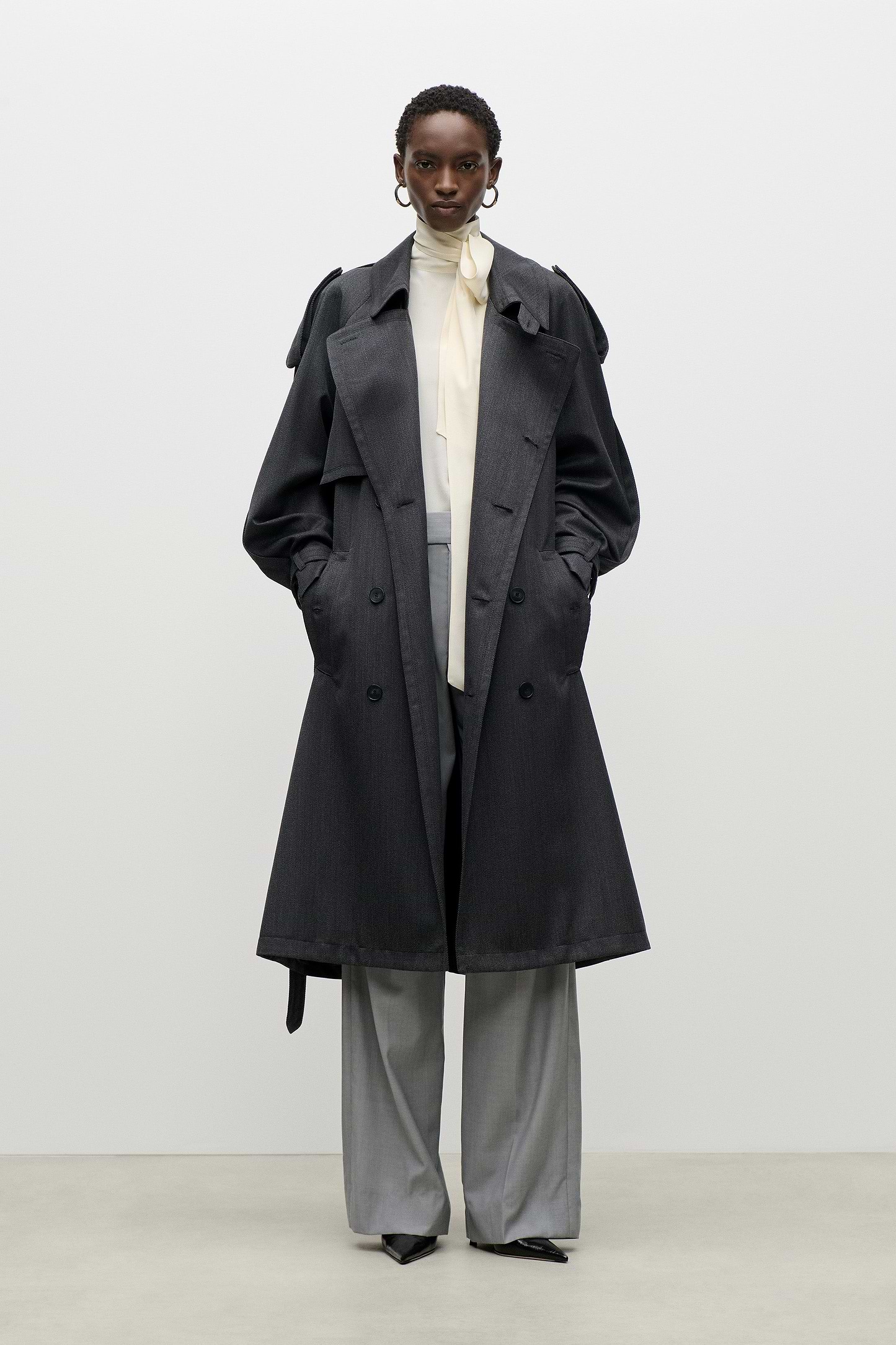 Esmee Trench Coat In Dark Grey