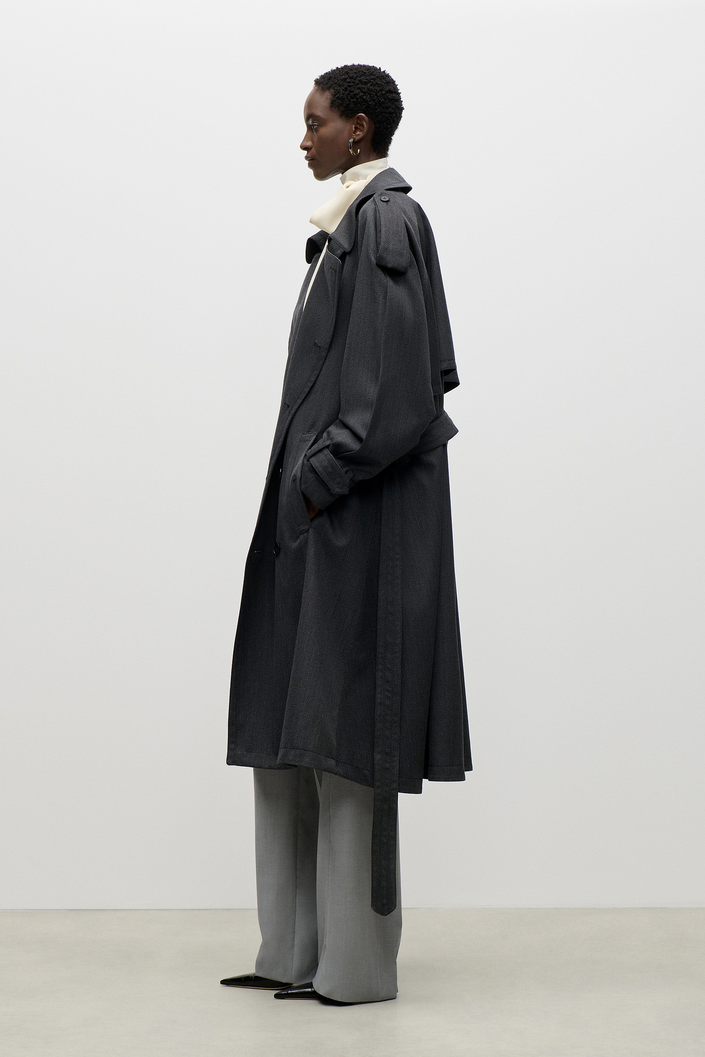 Esmee Trench Coat In Dark Grey