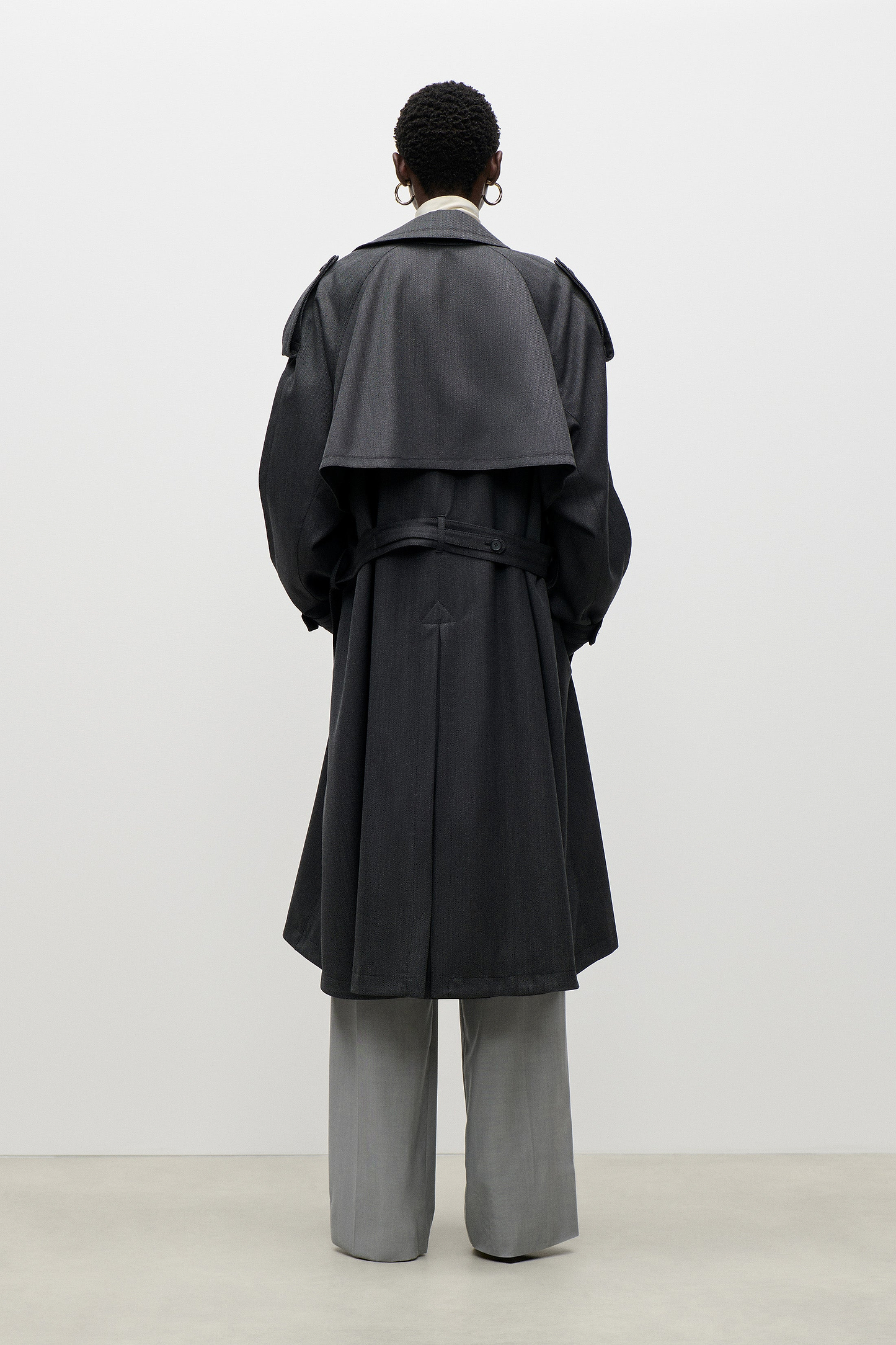 Esmee Trench Coat In Dark Grey