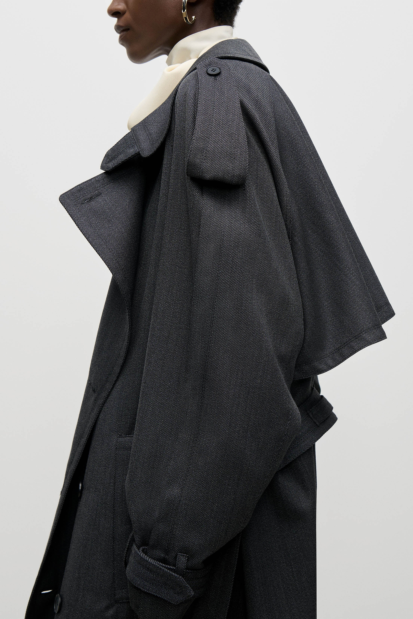 Esmee Trench Coat In Dark Grey