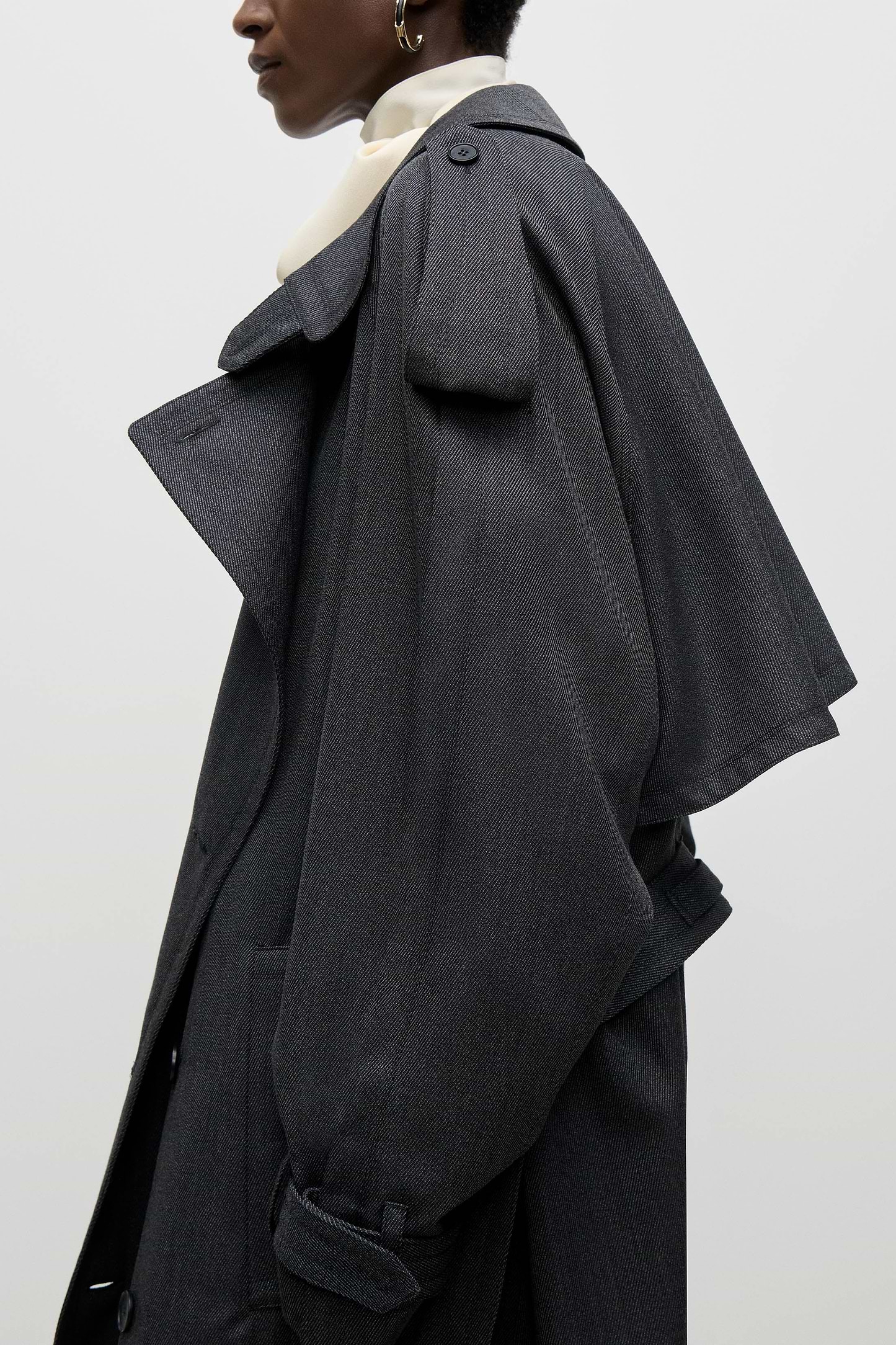 Esmee Trench Coat In Dark Grey