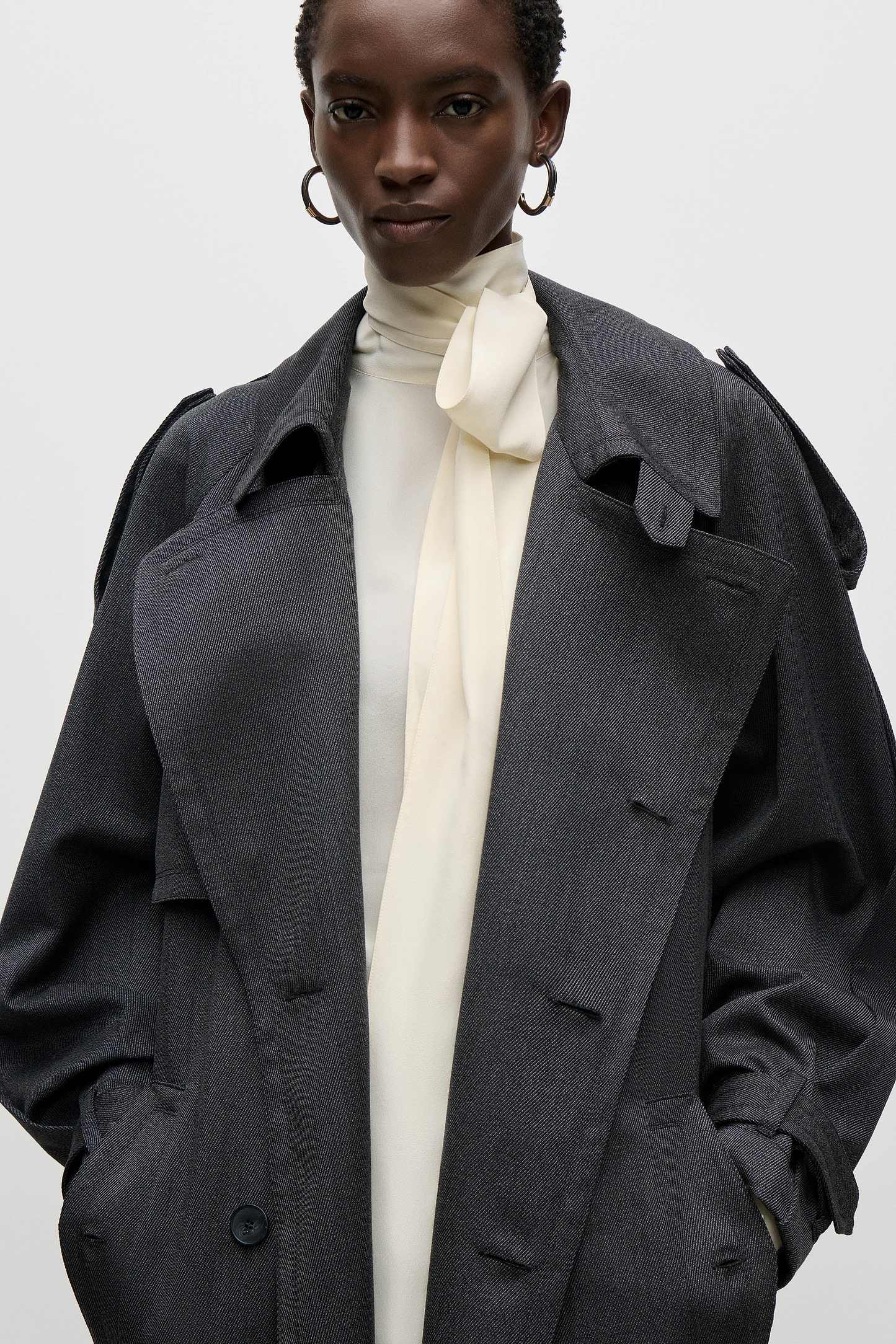 Esmee Trench Coat In Dark Grey