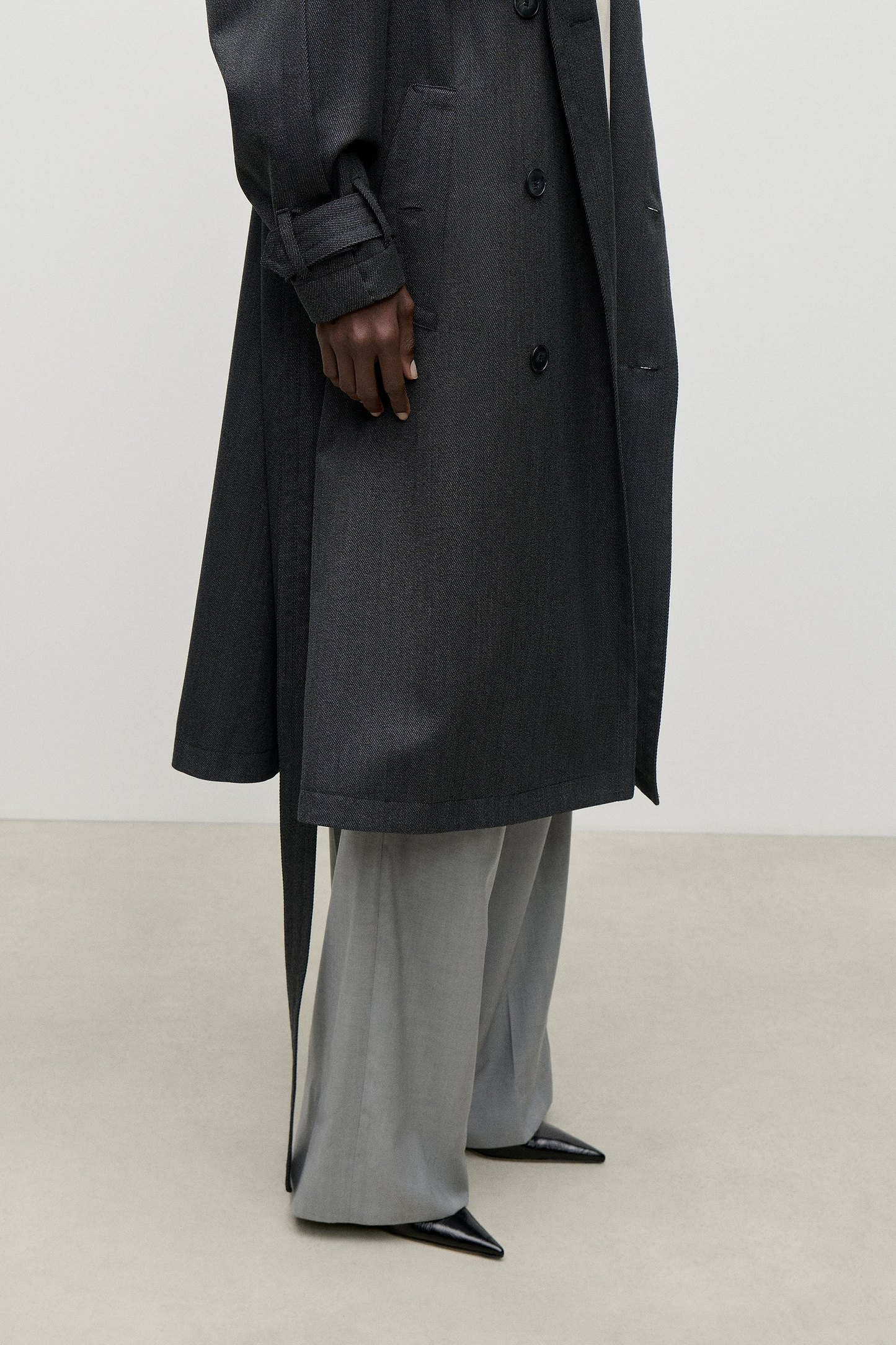 Esmee Trench Coat In Dark Grey