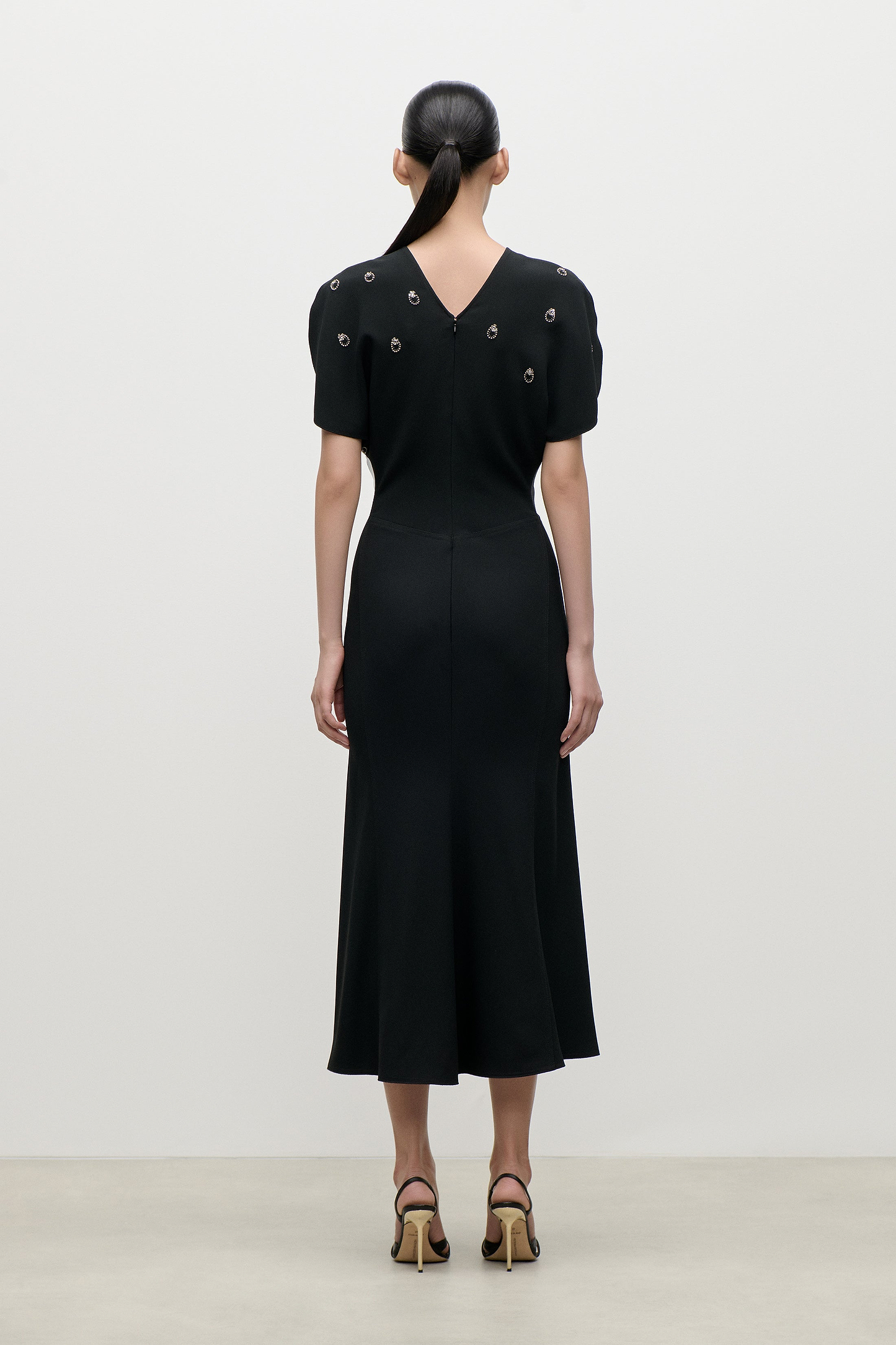 Bela Embroidered Midi Dress In Black