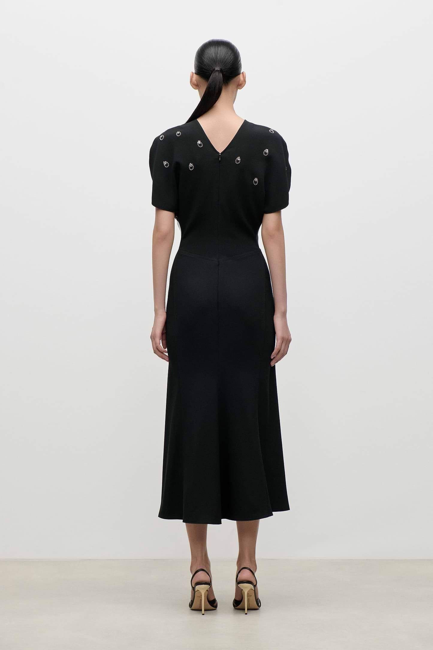 Bela Embroidered Midi Dress In Black