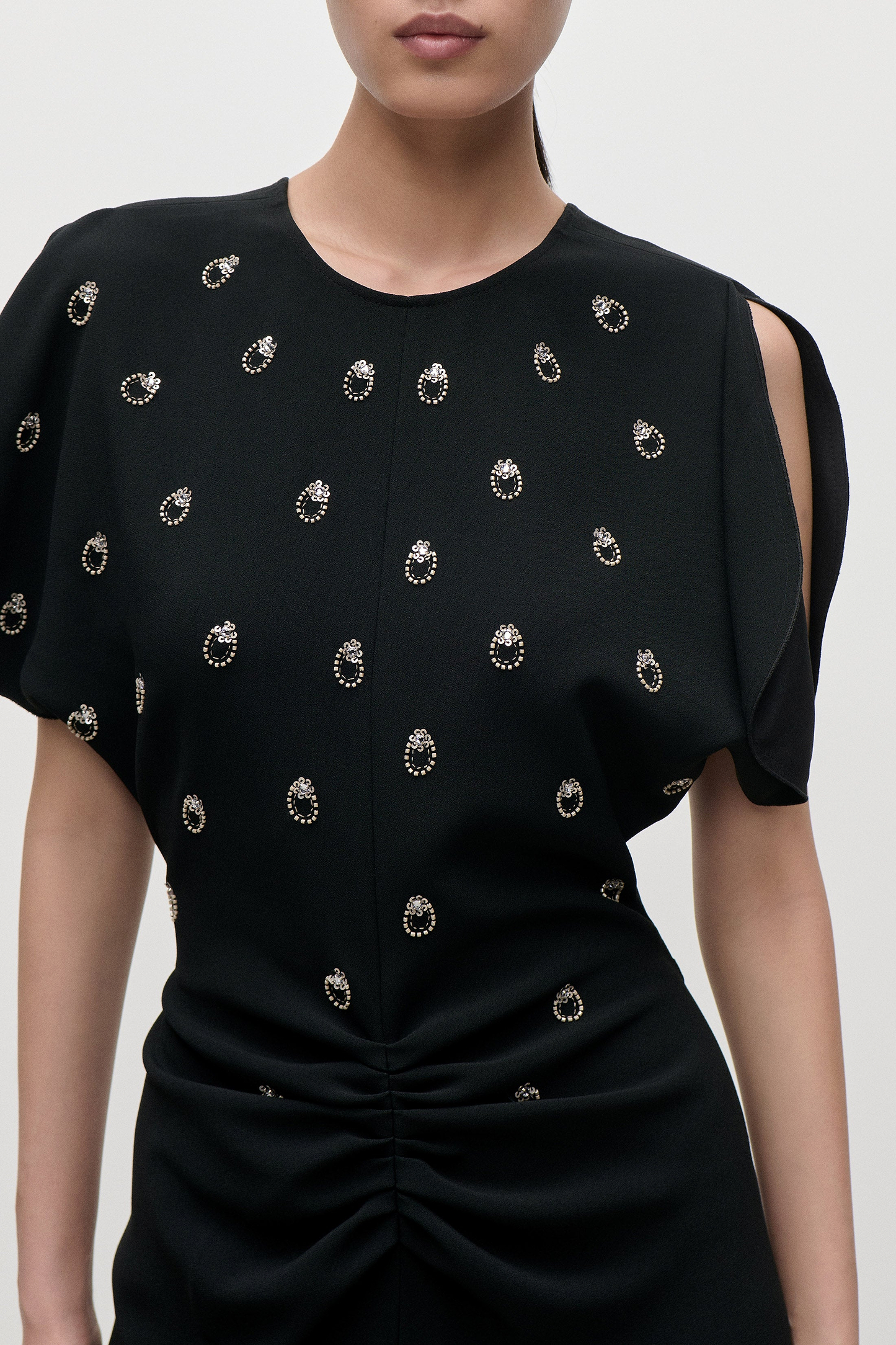 Bela Embroidered Midi Dress In Black