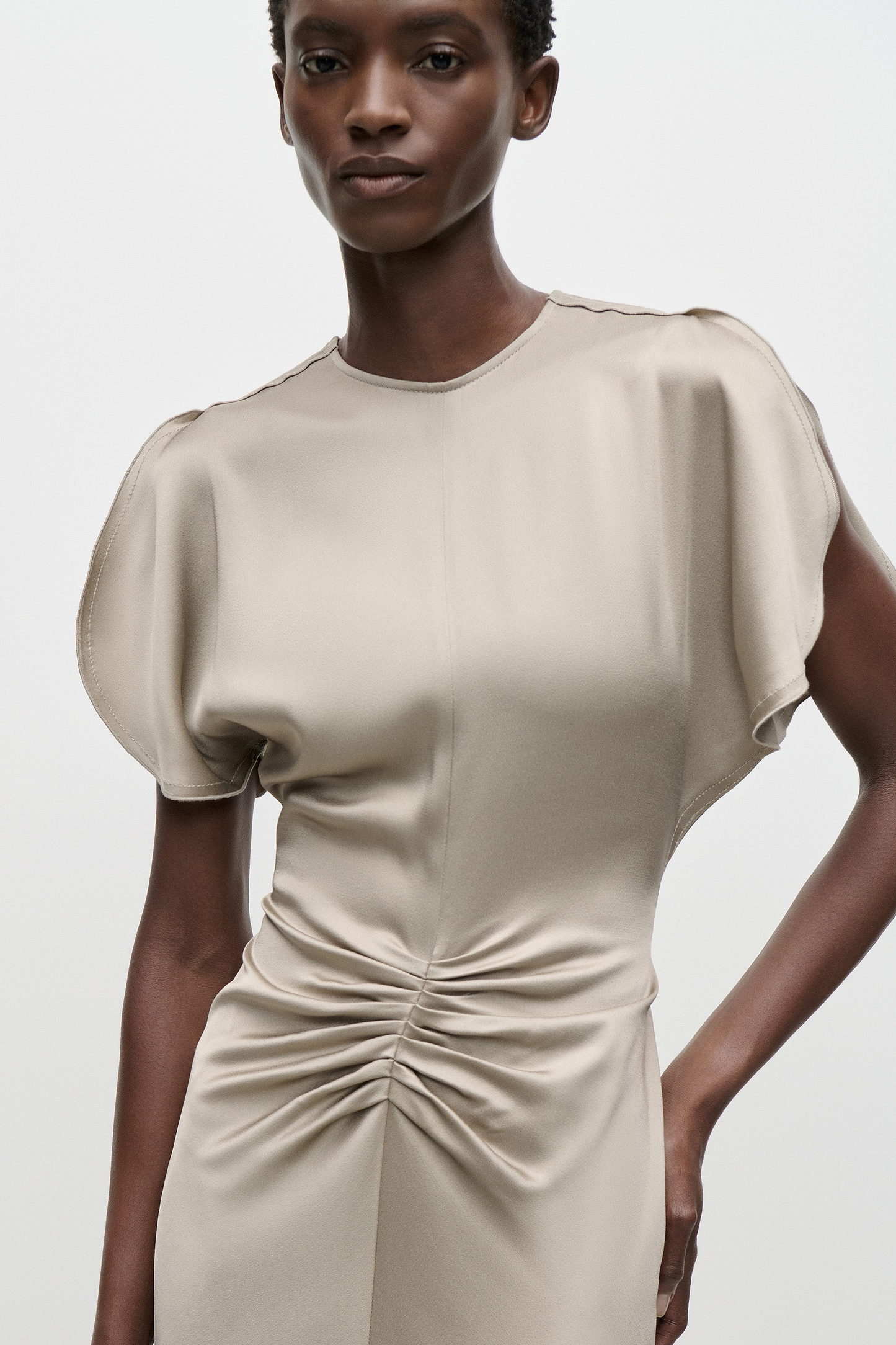 Bela Midi Dress In Light Grey