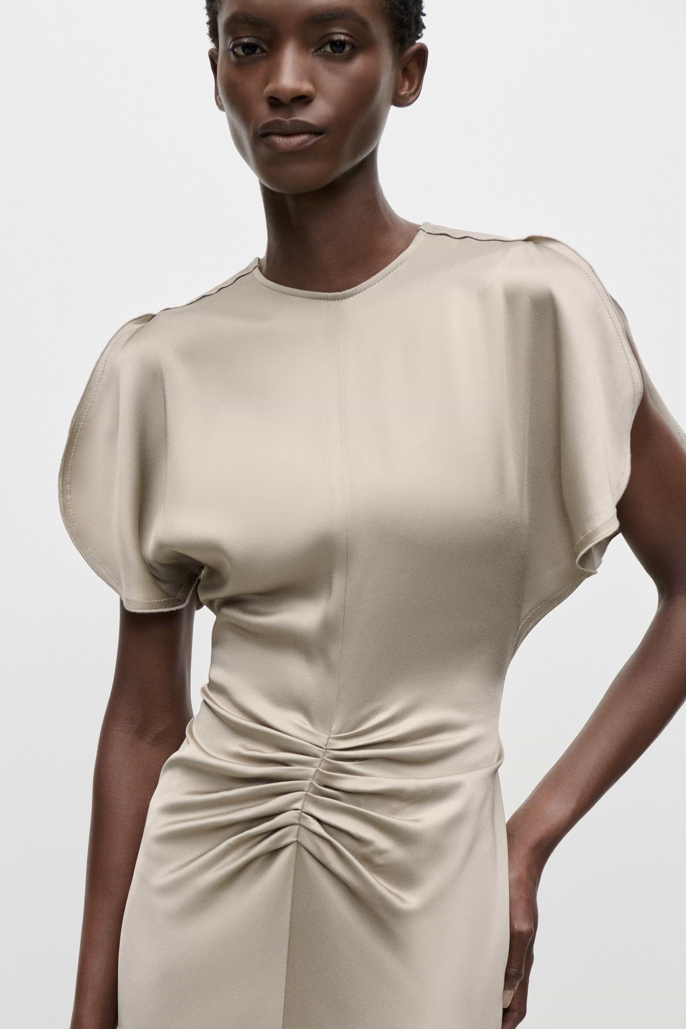 Bela Midi Dress In Light Grey