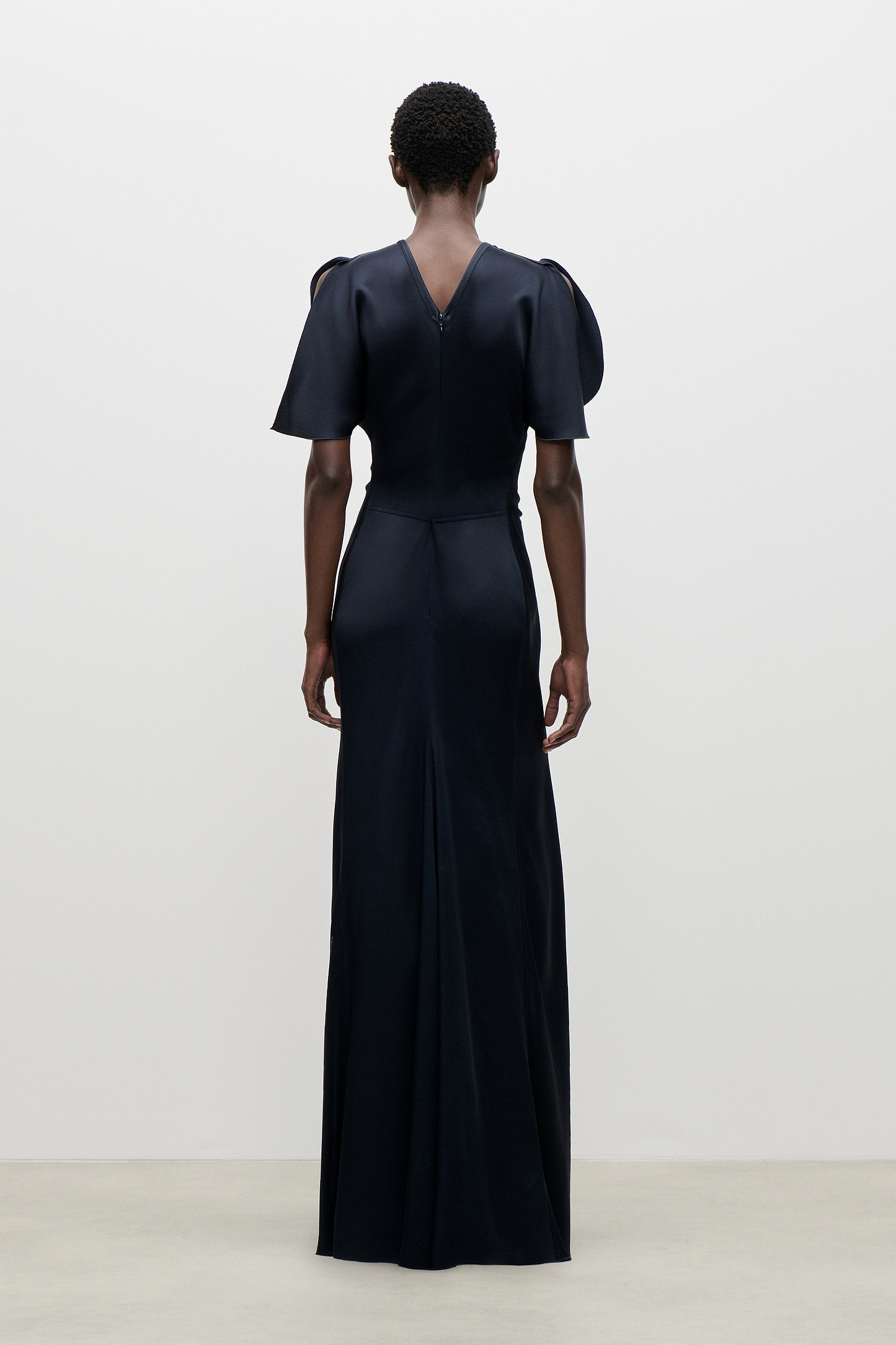 Isabella Gown In Dark Navy
