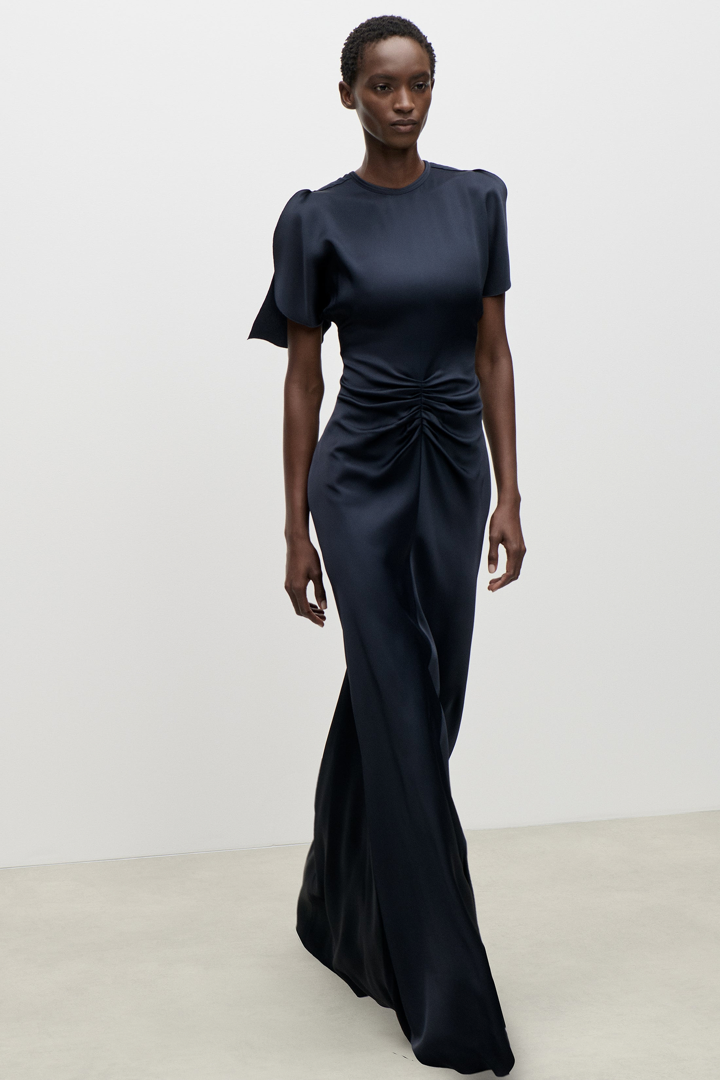 Isabella Gown In Dark Navy