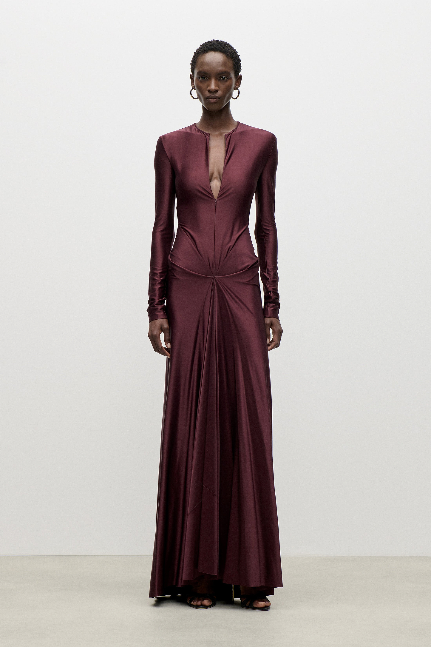 Aida Gown In Burgundy