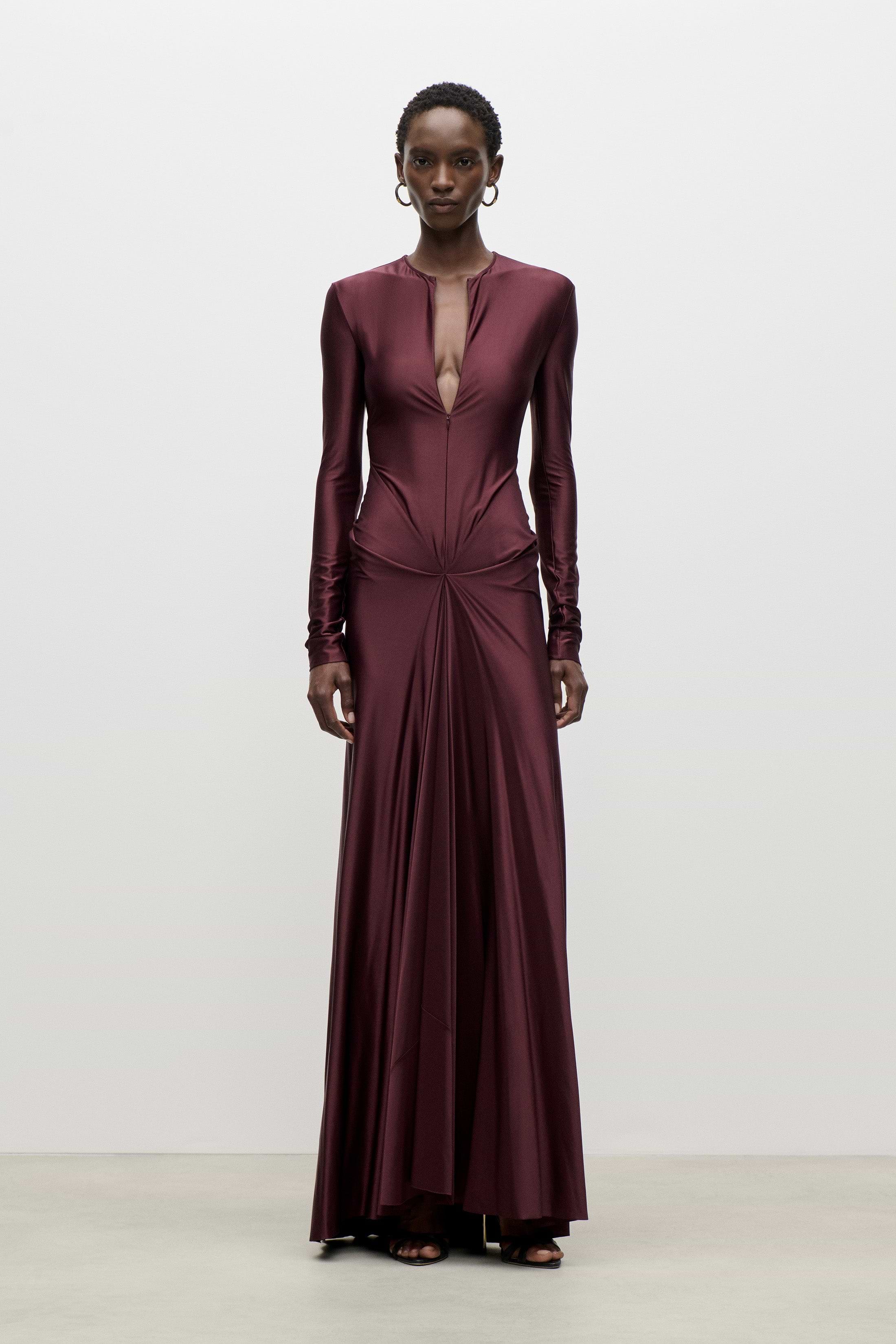 Aida Gown In Burgundy