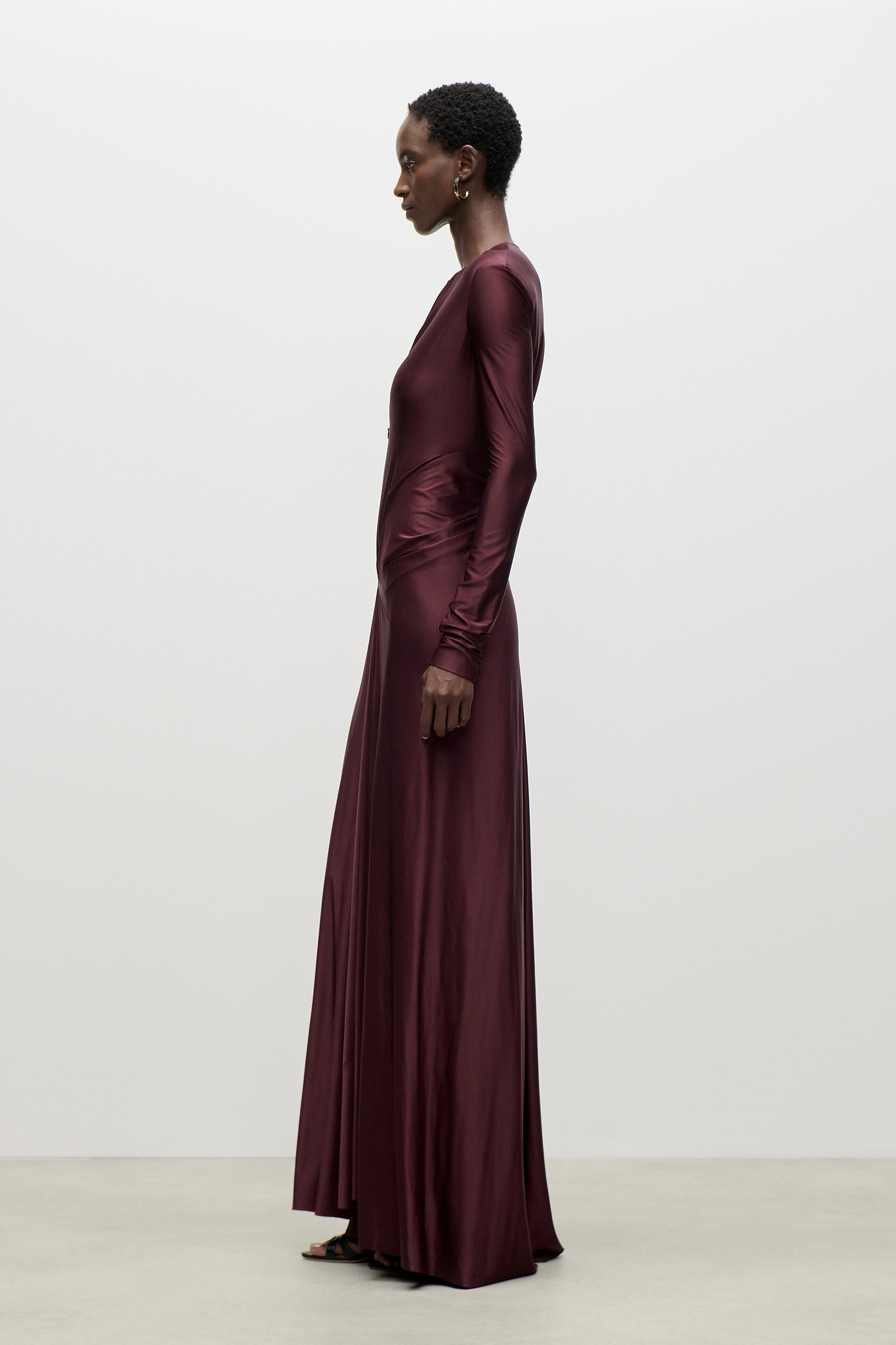Aida Gown In Burgundy