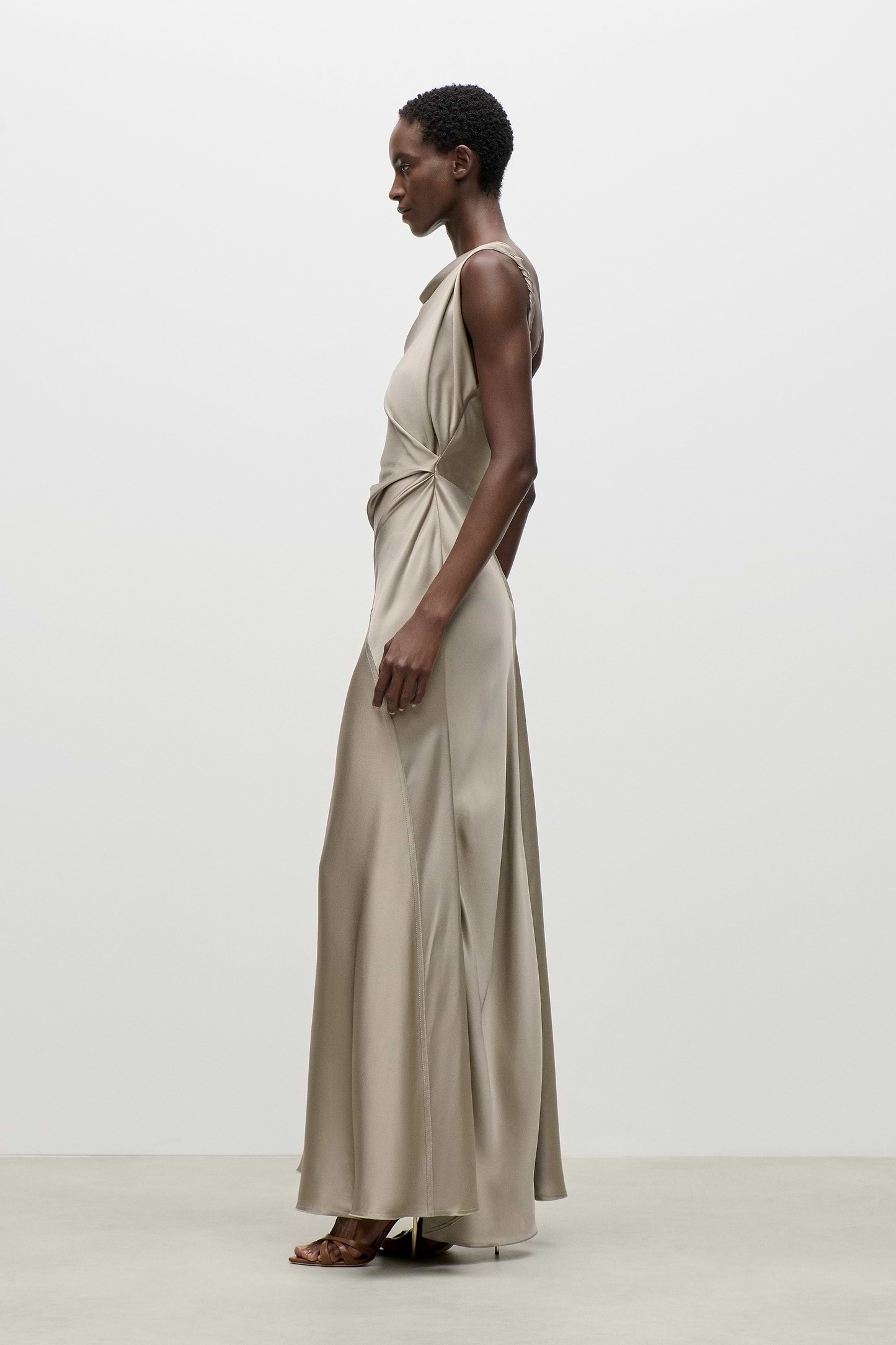 Posy Gown In Light Grey