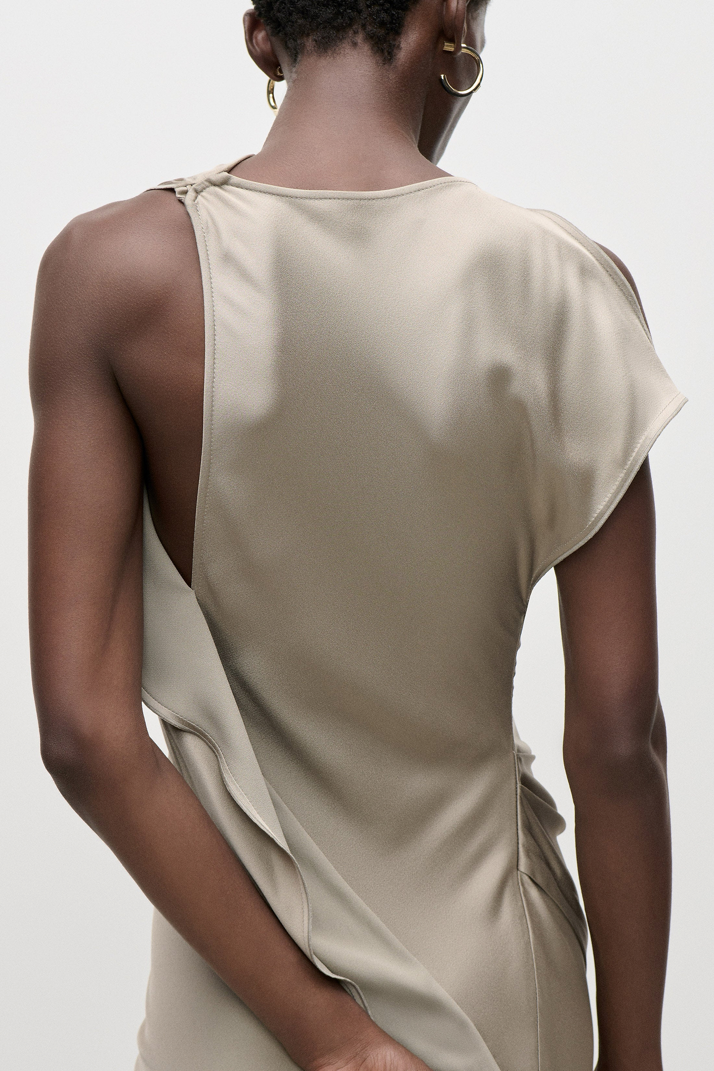 Kyra Gown In Light Grey