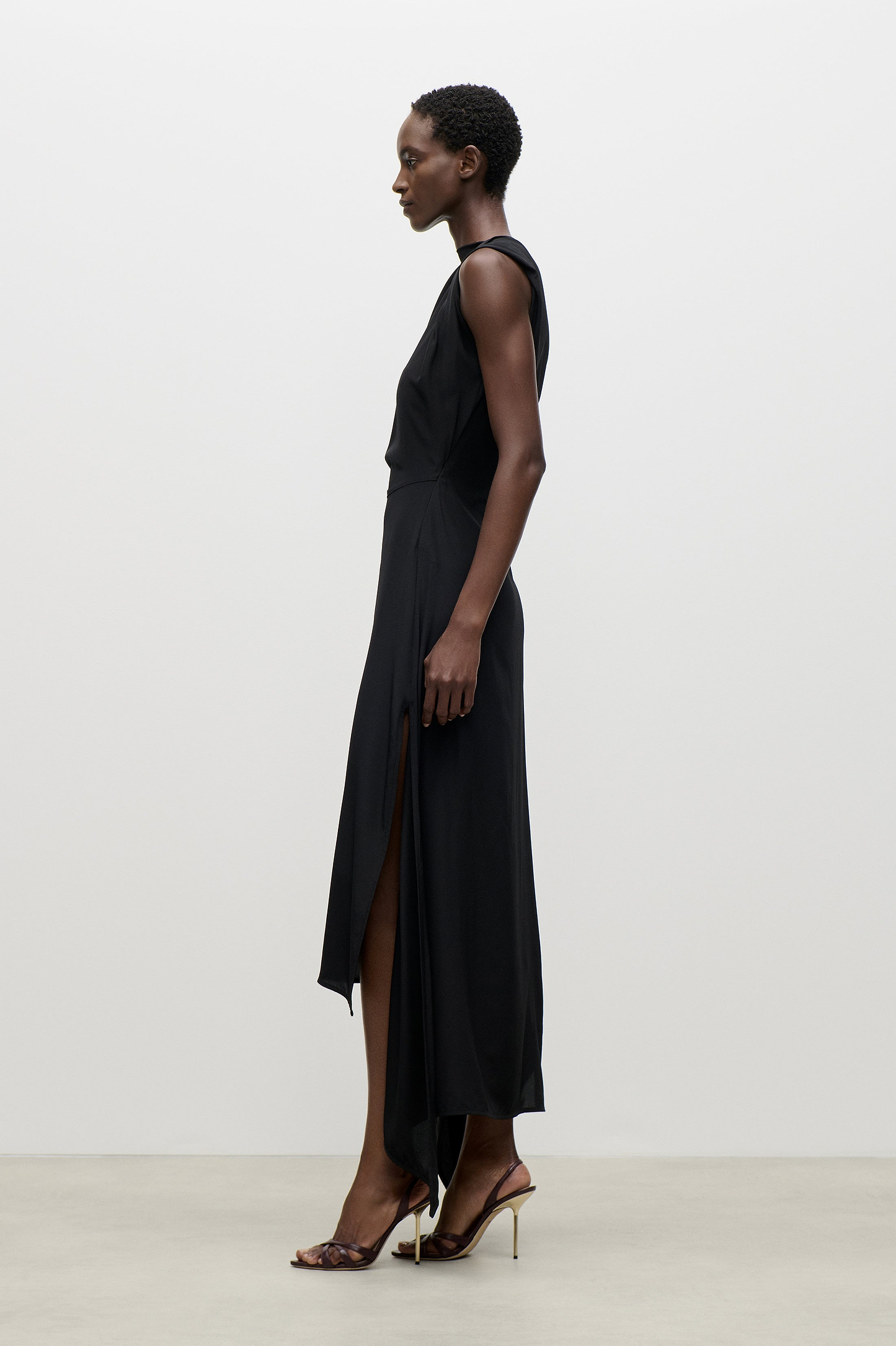 Sleeveless Draped Midi Dress In Black