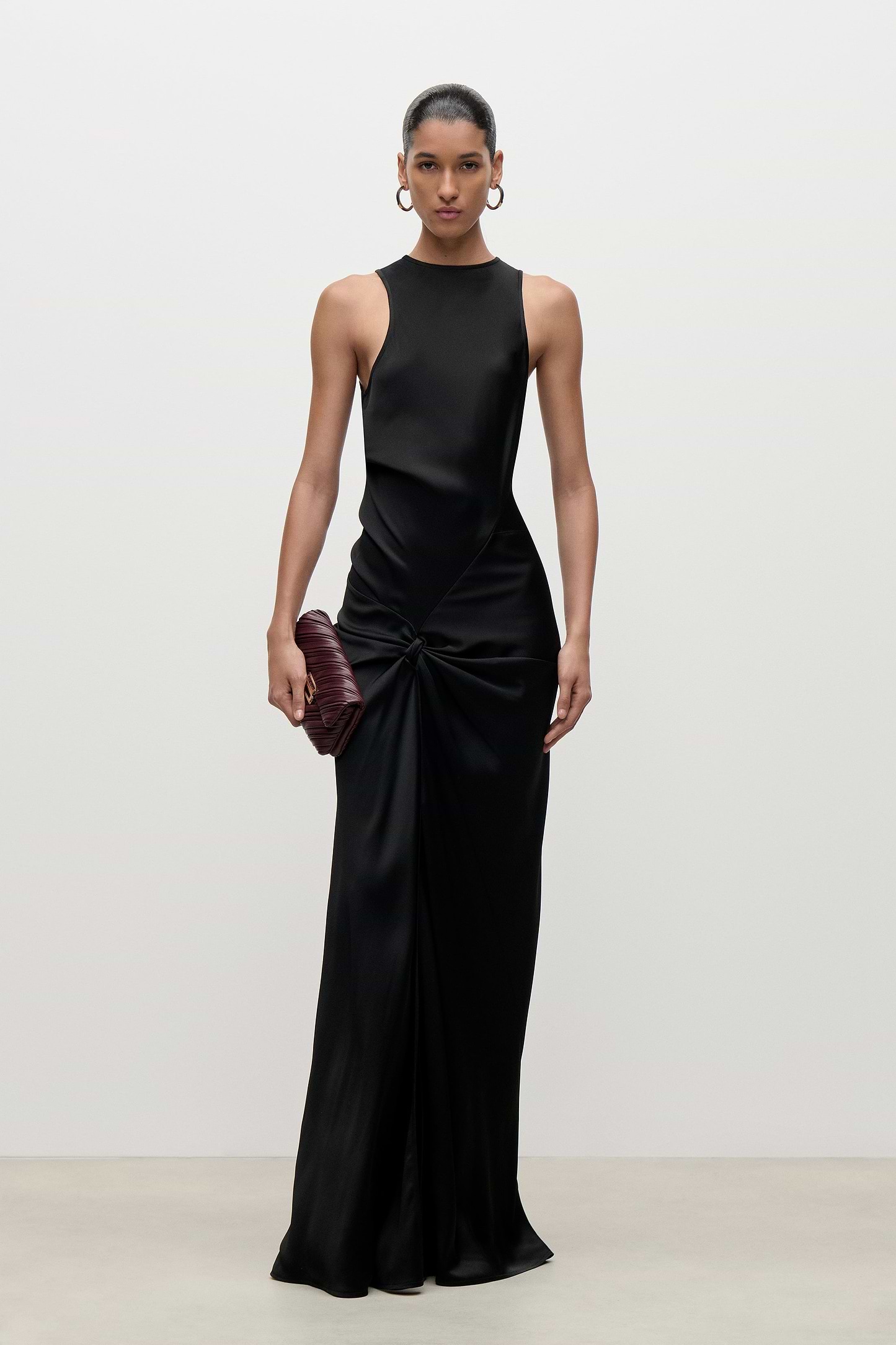 Sleeveless Twist Gown In Black