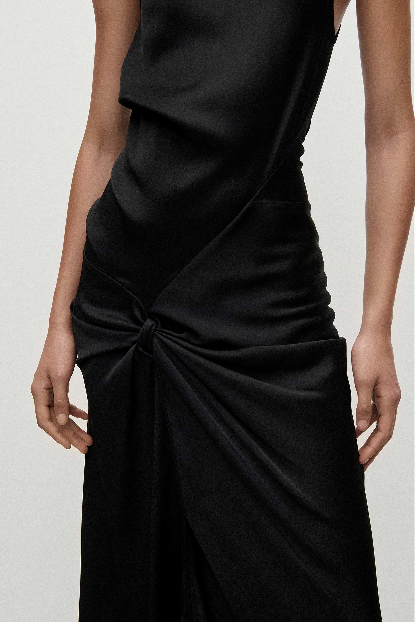 Sleeveless Twist Gown In Black