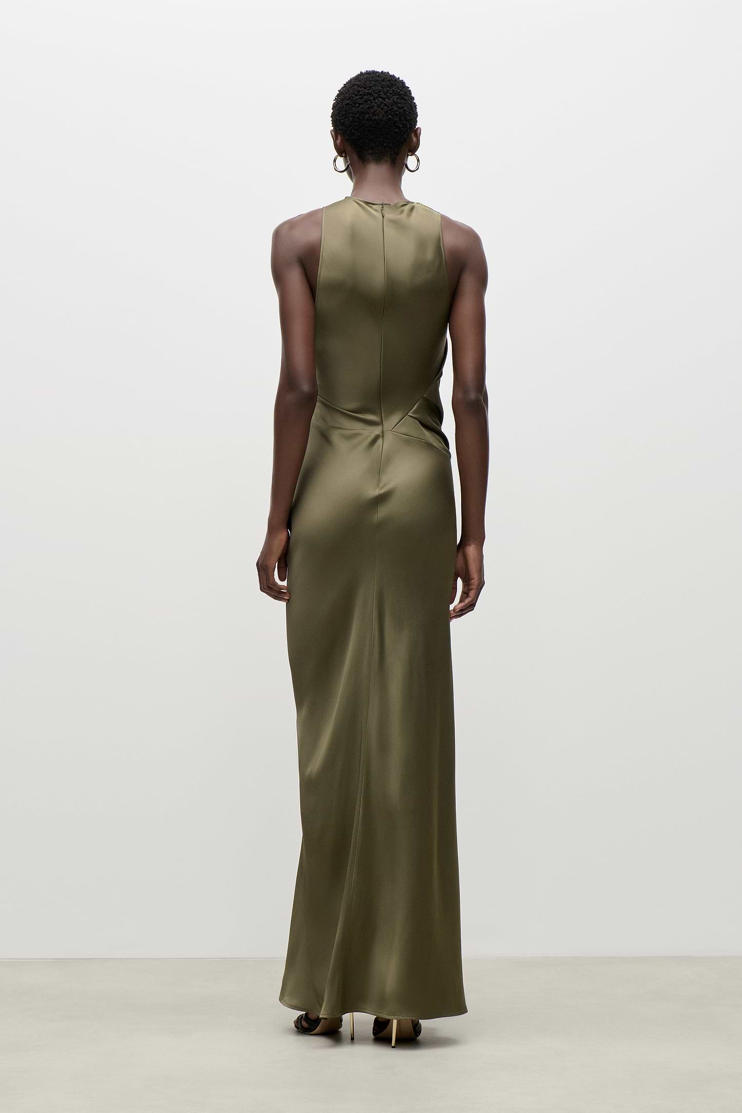 Sleeveless Twist Gown In Green