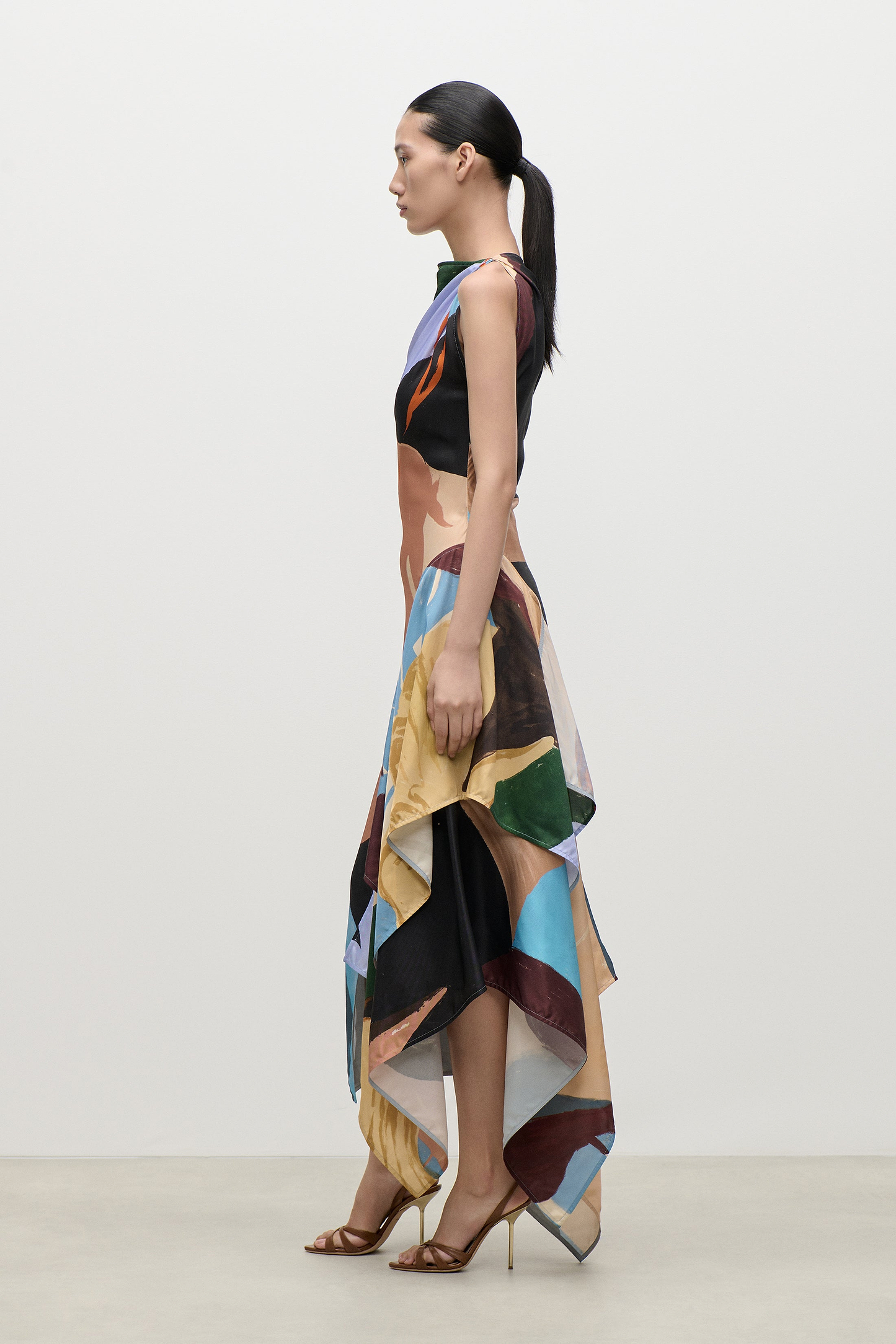 Daphne Midi Dress In Symphony Garden Print