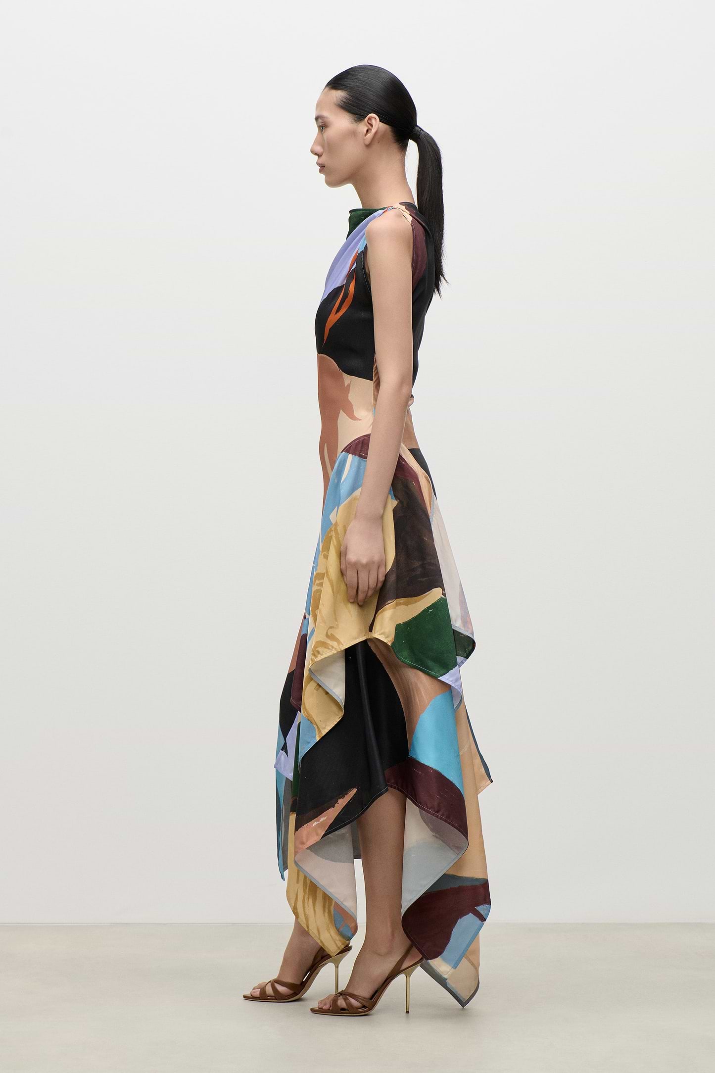 Daphne Midi Dress In Symphony Garden Print