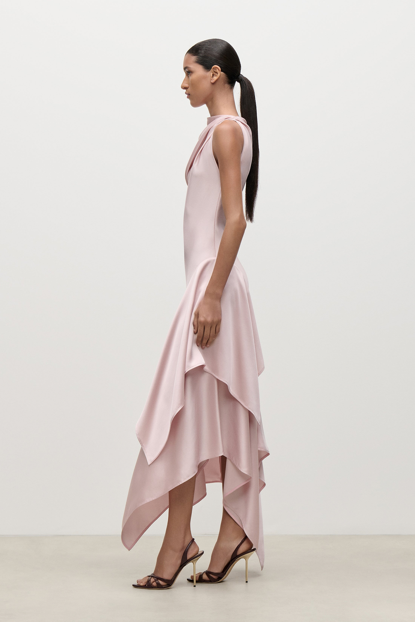 Daphne Midi Dress In Light Pink