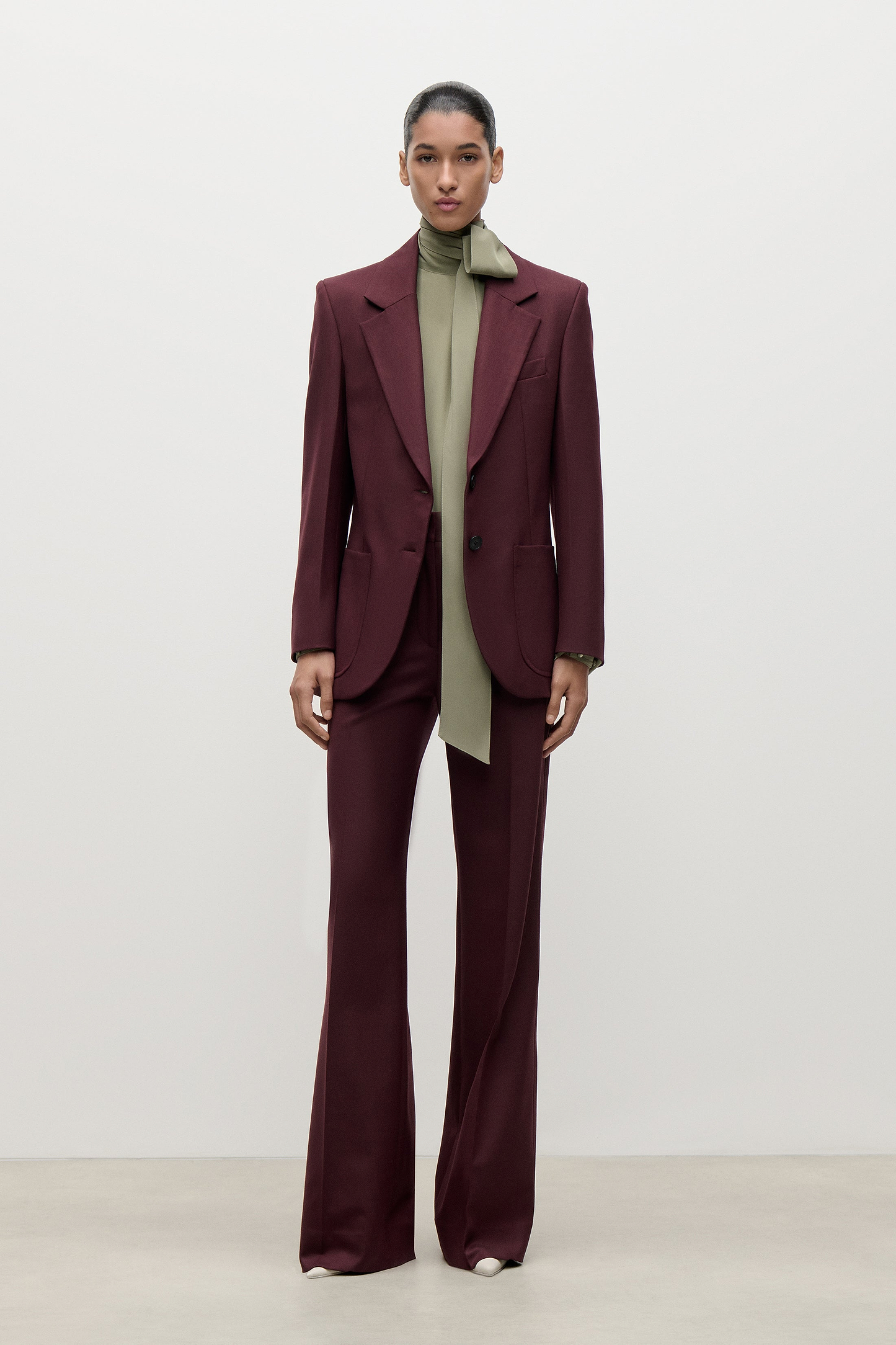 Katherine Jacket In Burgundy