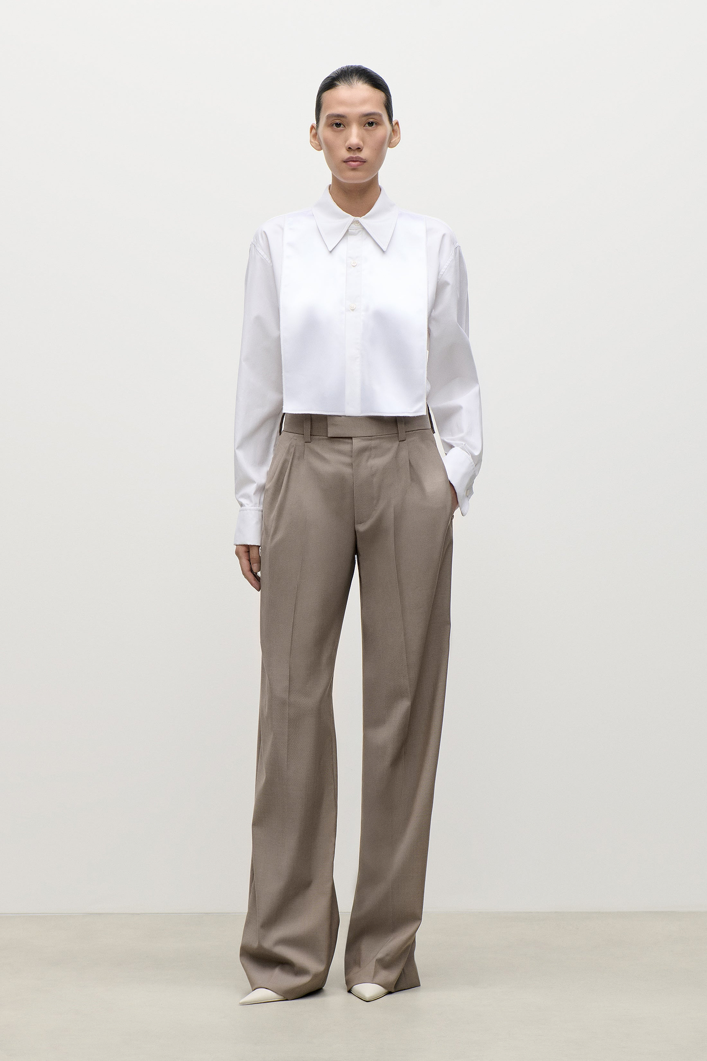 Pleated Trouser In Beige