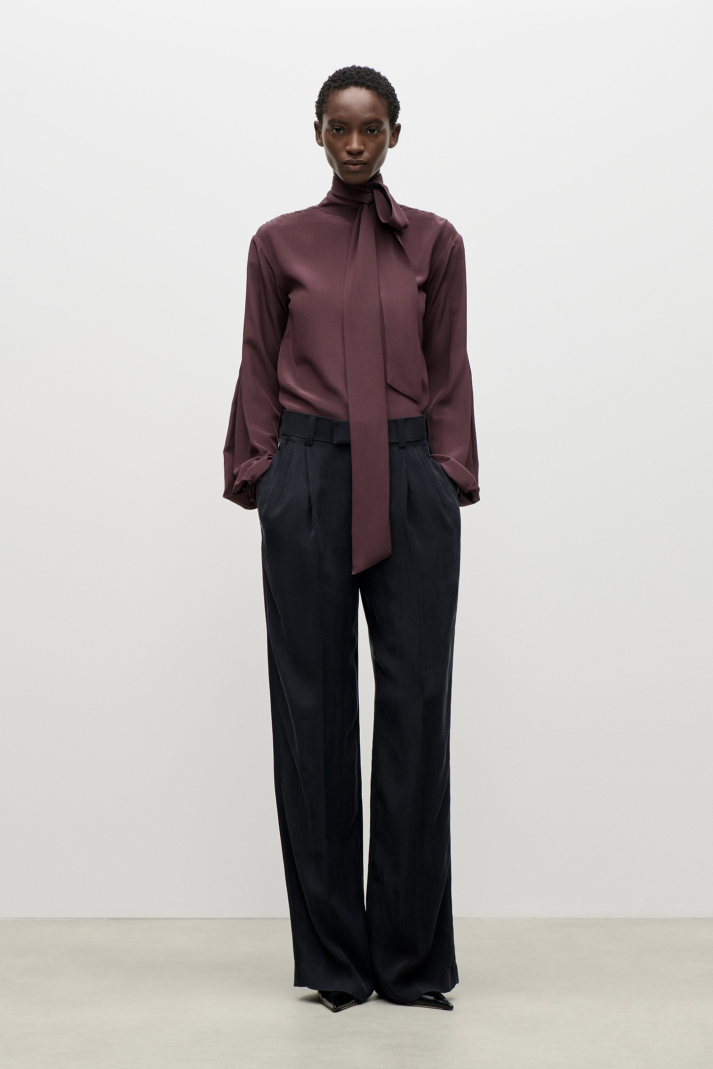 Pleated Trouser In Navy