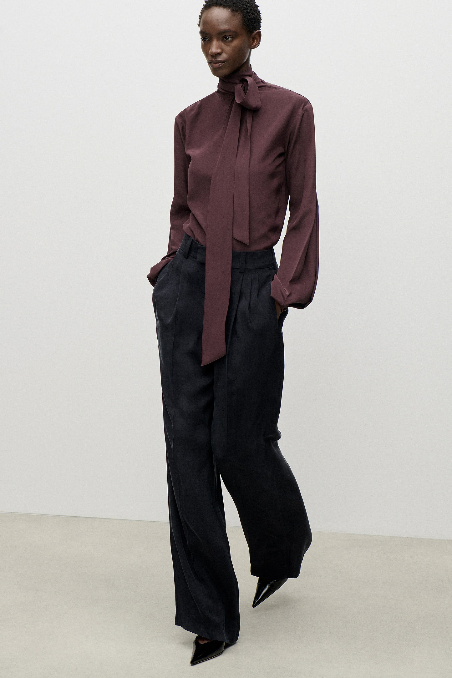 Pleated Trouser In Navy