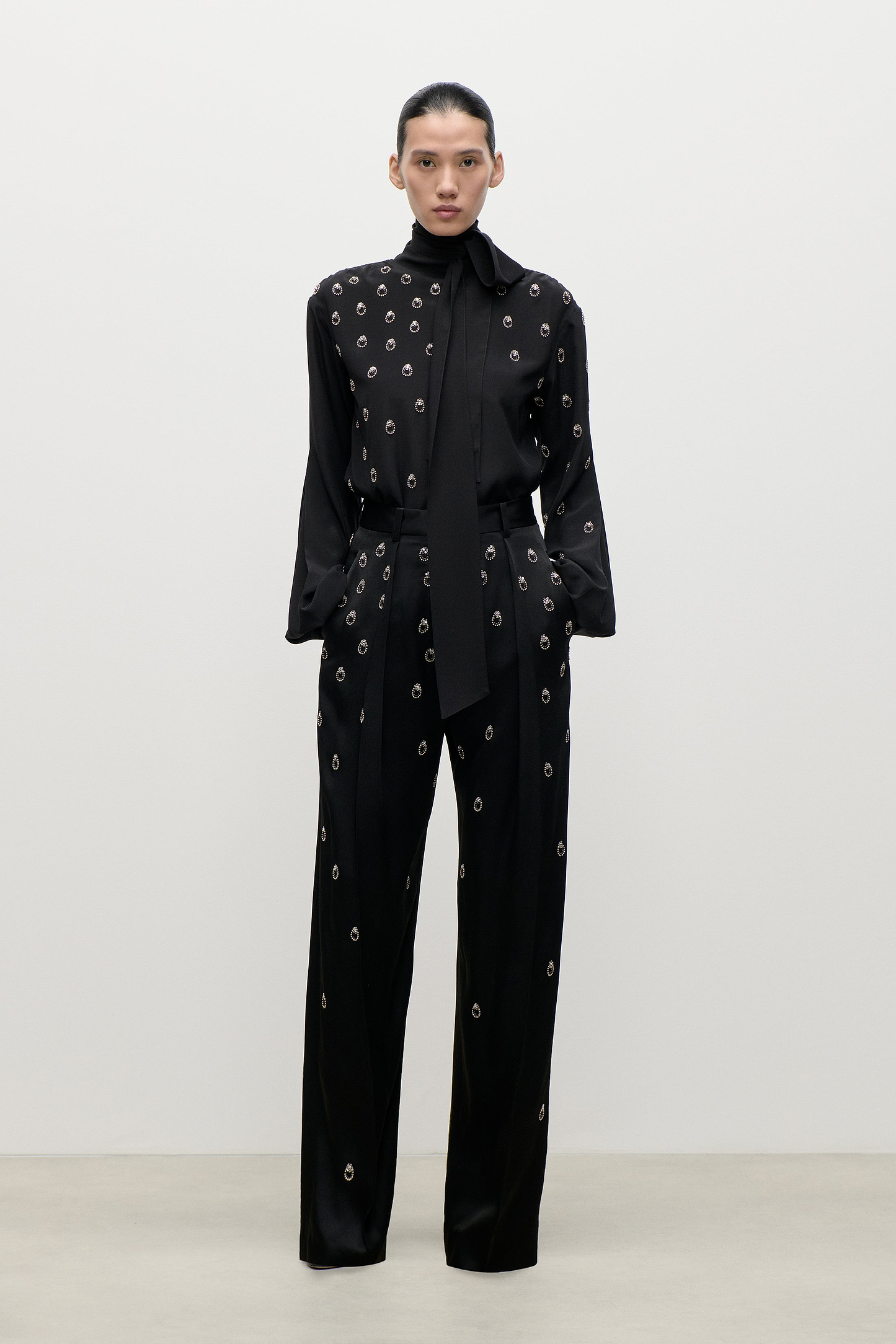 Embroidered Cecilia Trouser In Black