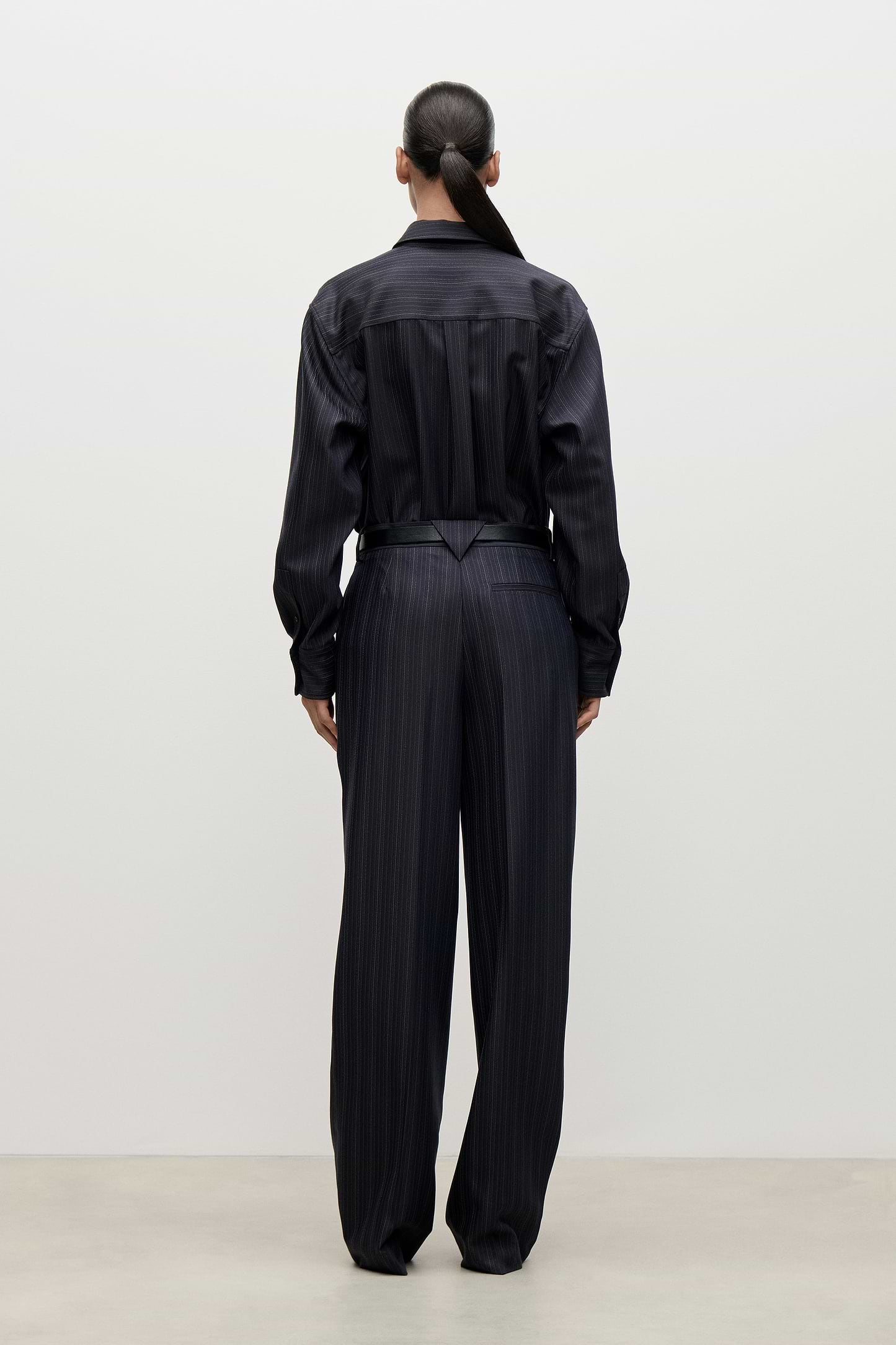 Straight Leg Trouser In Navy