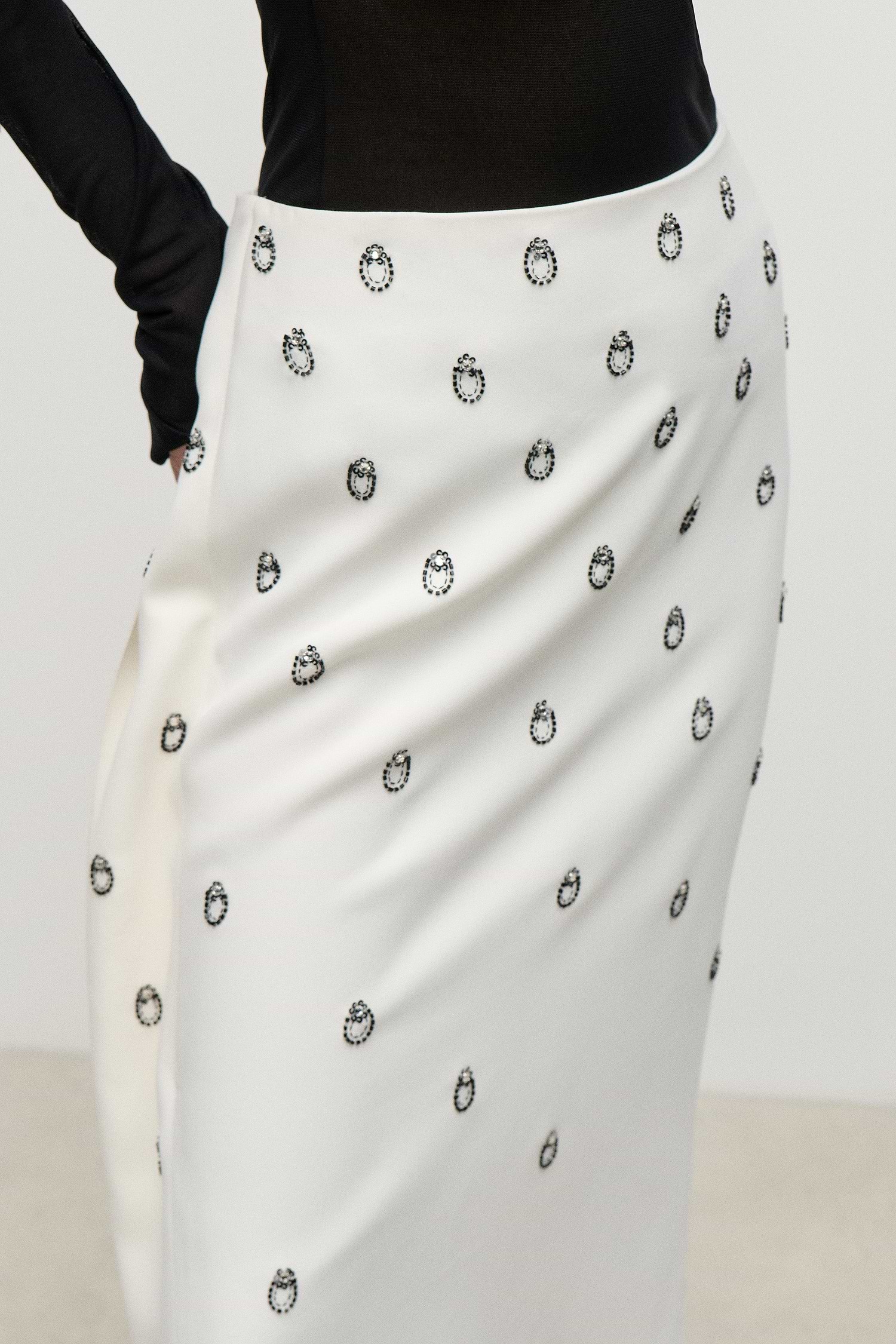 Embroidered Overlap Skirt In Ivory