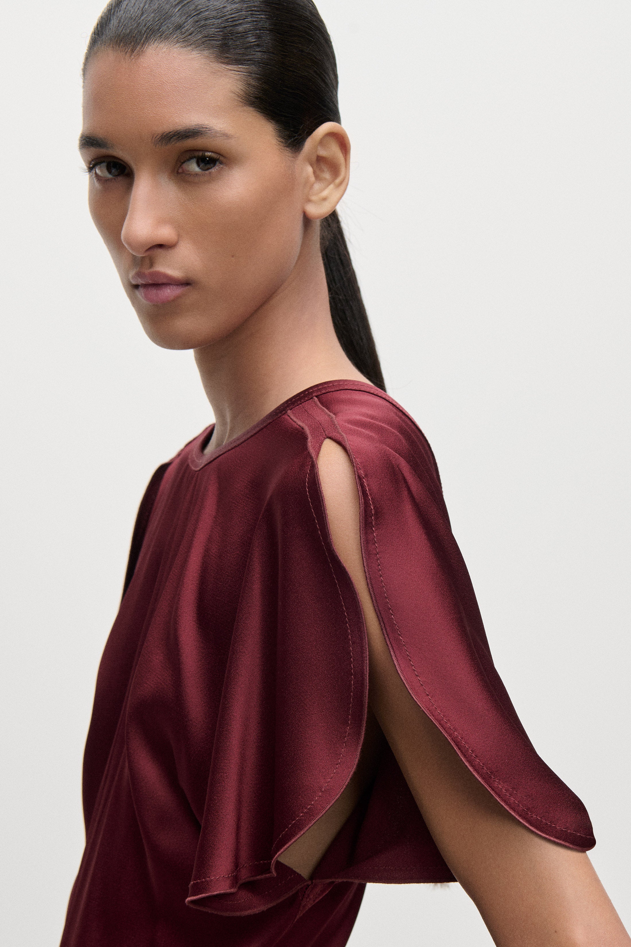 Bela Top In Burgundy