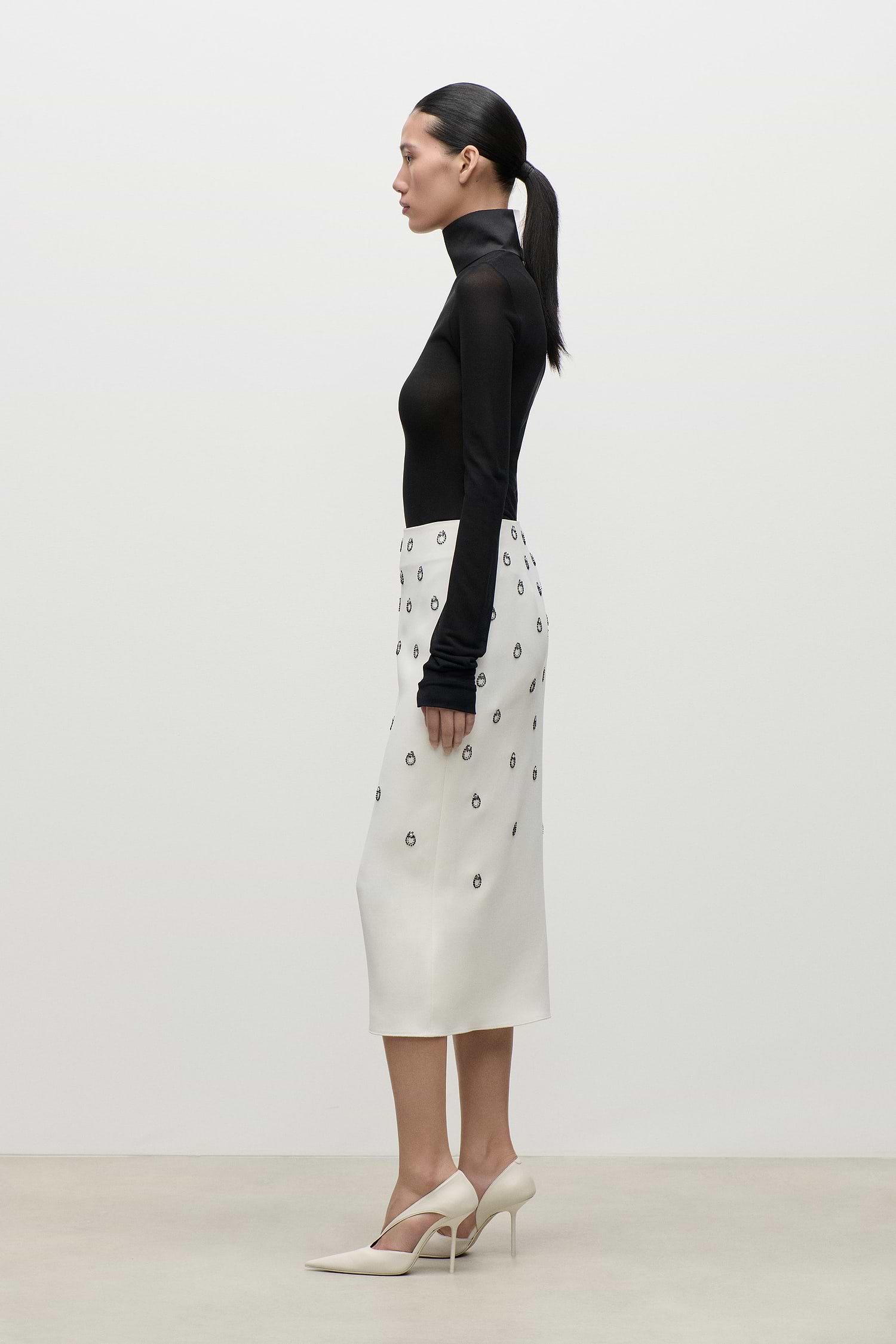 Embroidered Overlap Skirt In Ivory