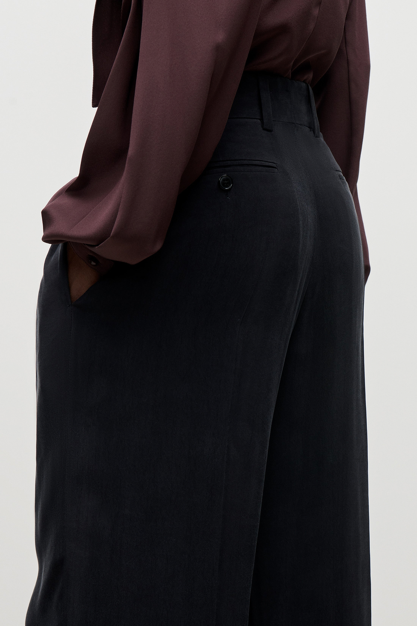 Pleated Trouser In Navy