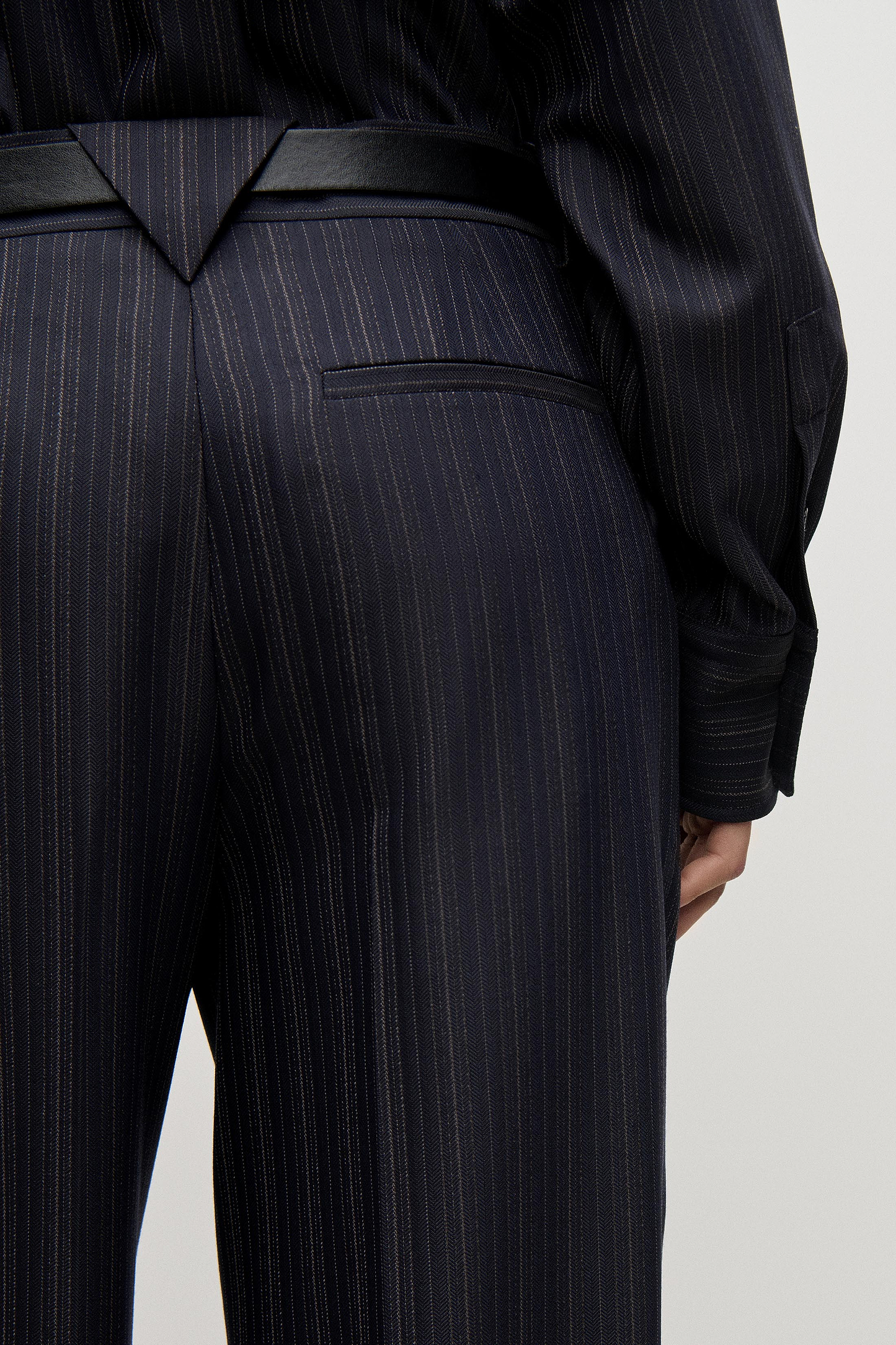 Straight Leg Trouser In Navy