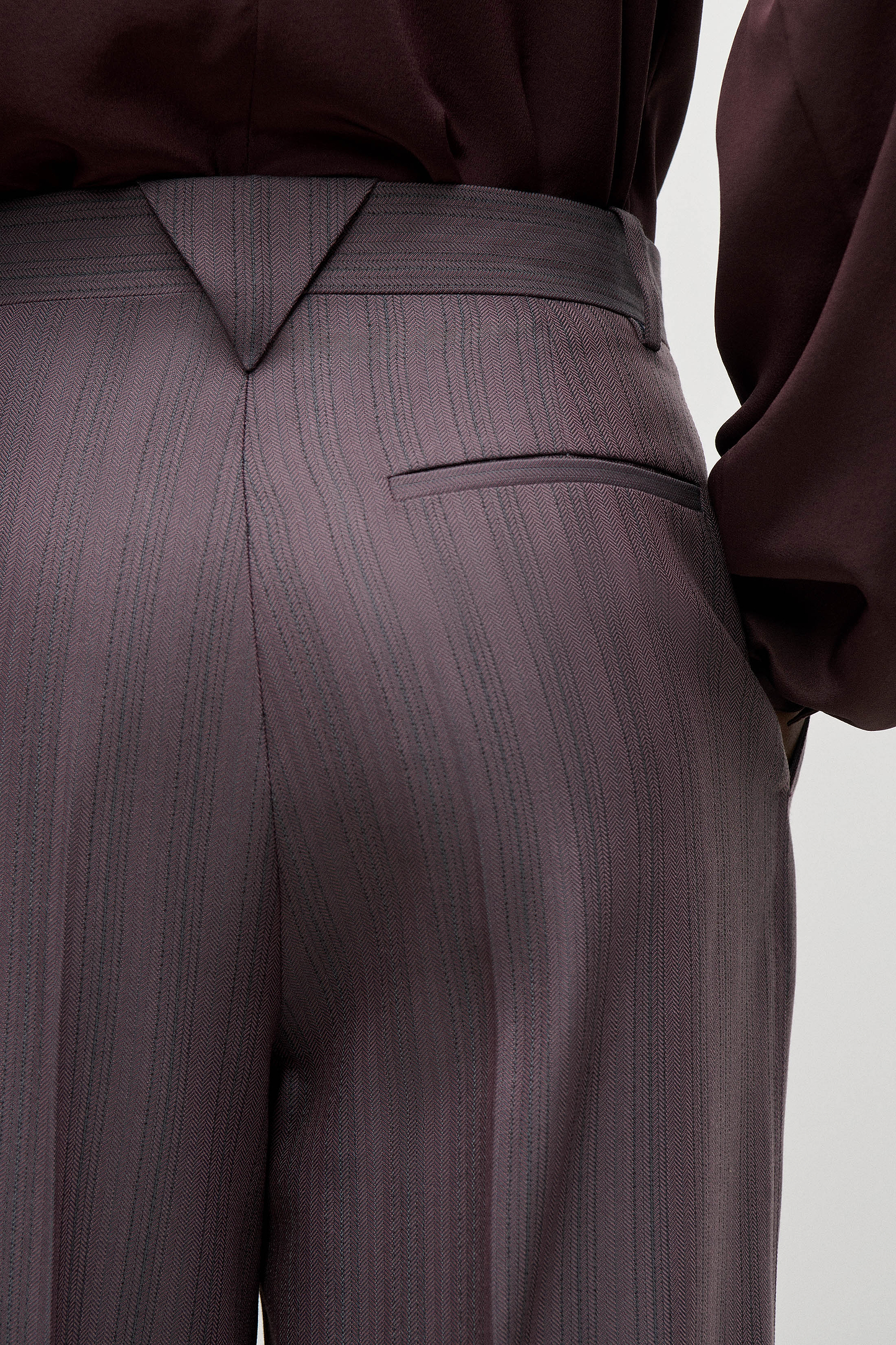 Straight Leg Trouser In Purple