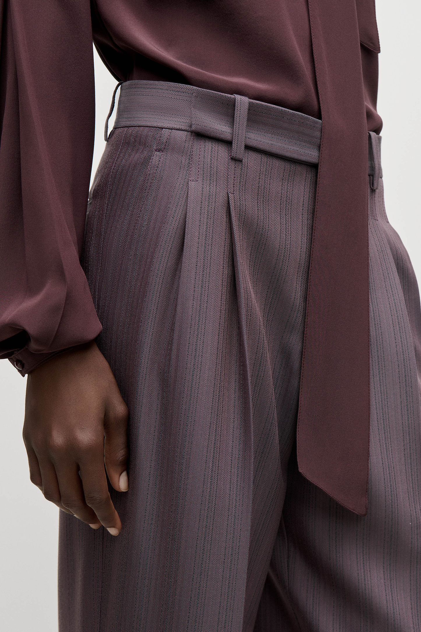 Straight Leg Trouser In Purple