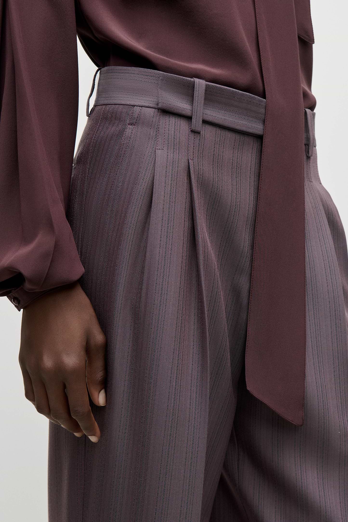 Straight Leg Trouser In Purple