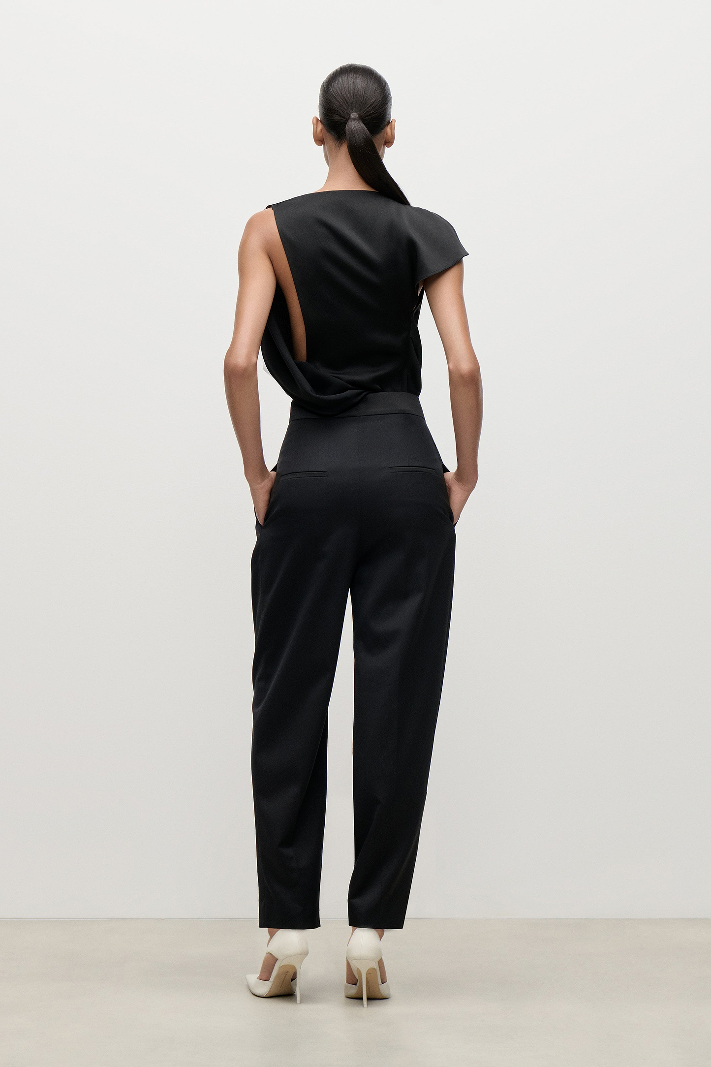 High Waist Trouser In Black