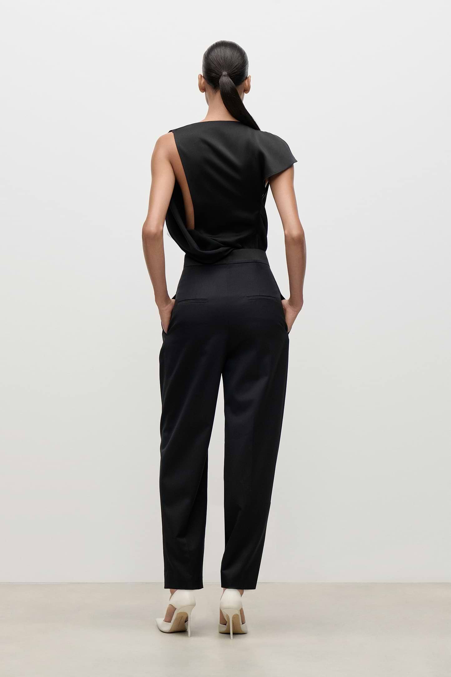 High Waist Trouser In Black