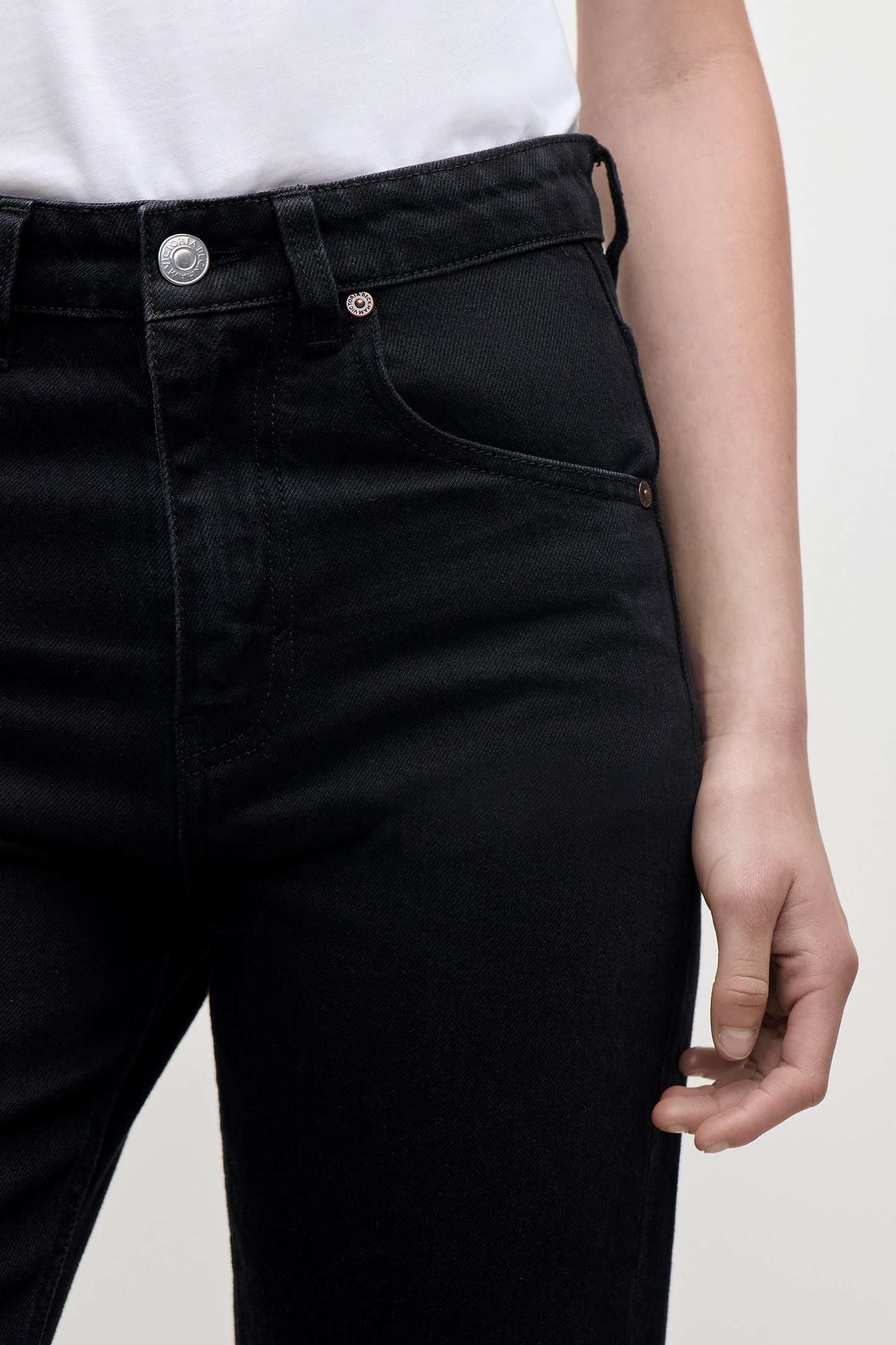 Julia Stretch Jean In Washed Black