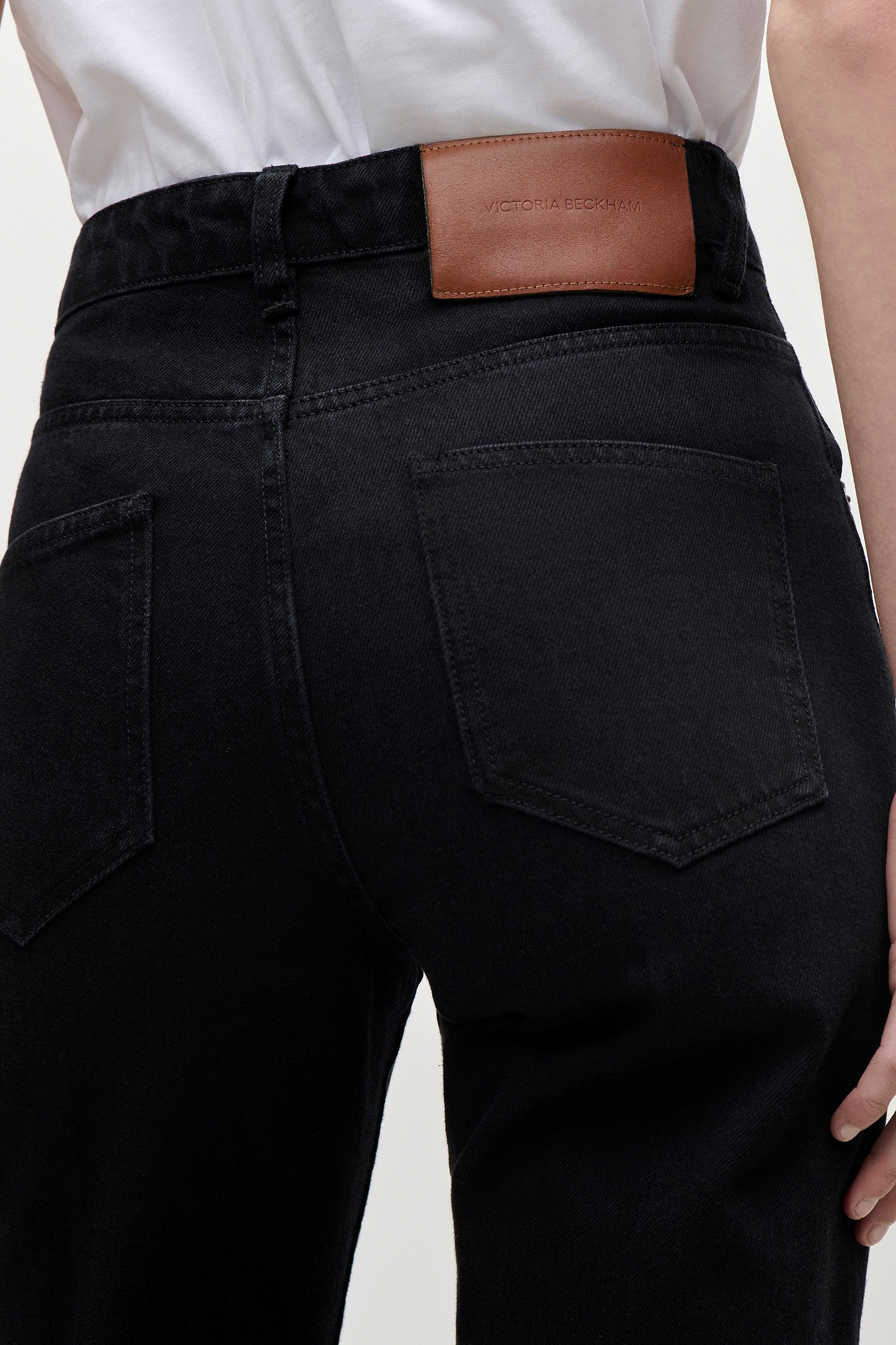 Julia Stretch Jean In Washed Black