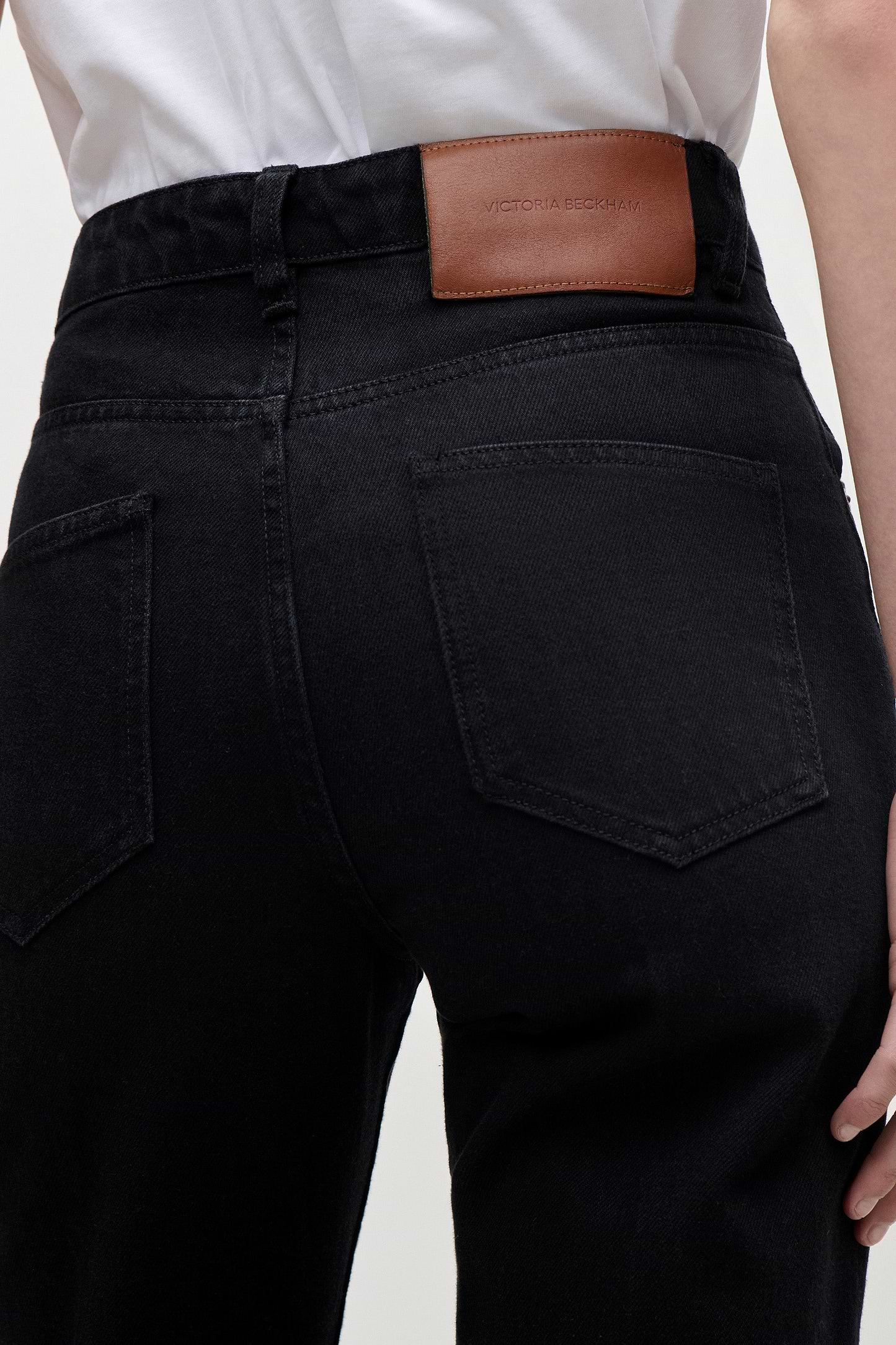 Julia Stretch Jean In Washed Black