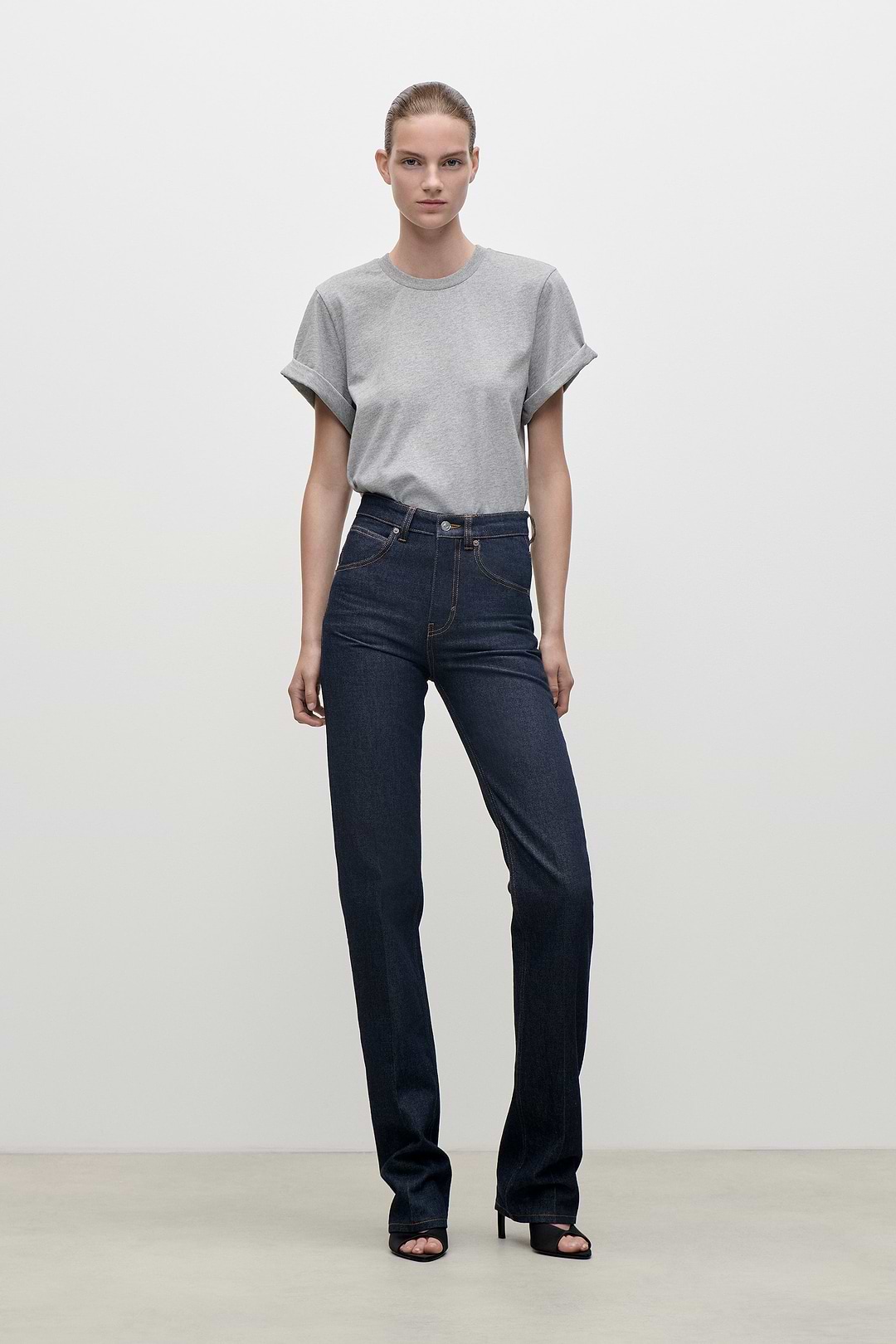 Julia Stretch Jean In Indigo Rinse