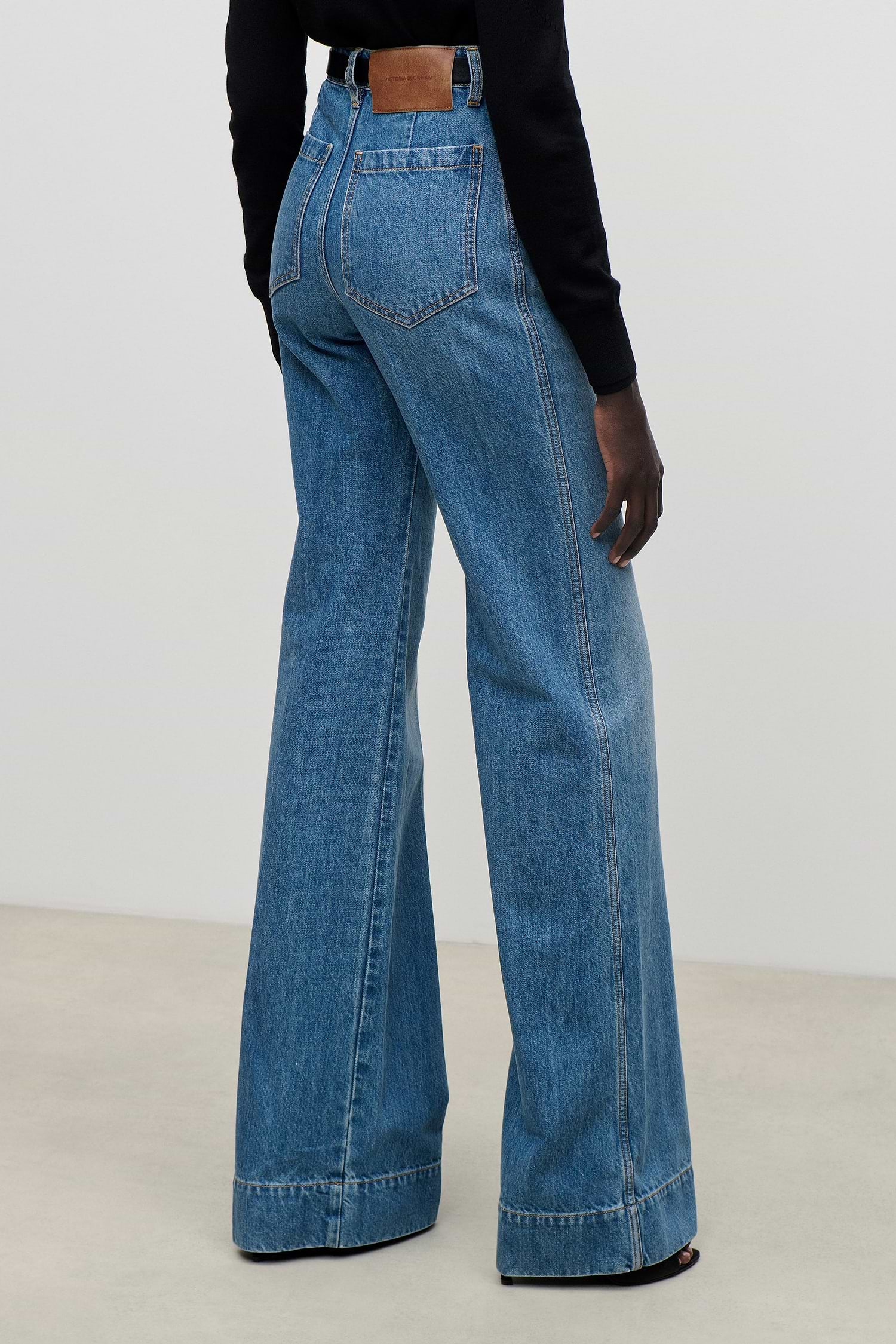 Alina Stretch Jean In Worn Blue Wash